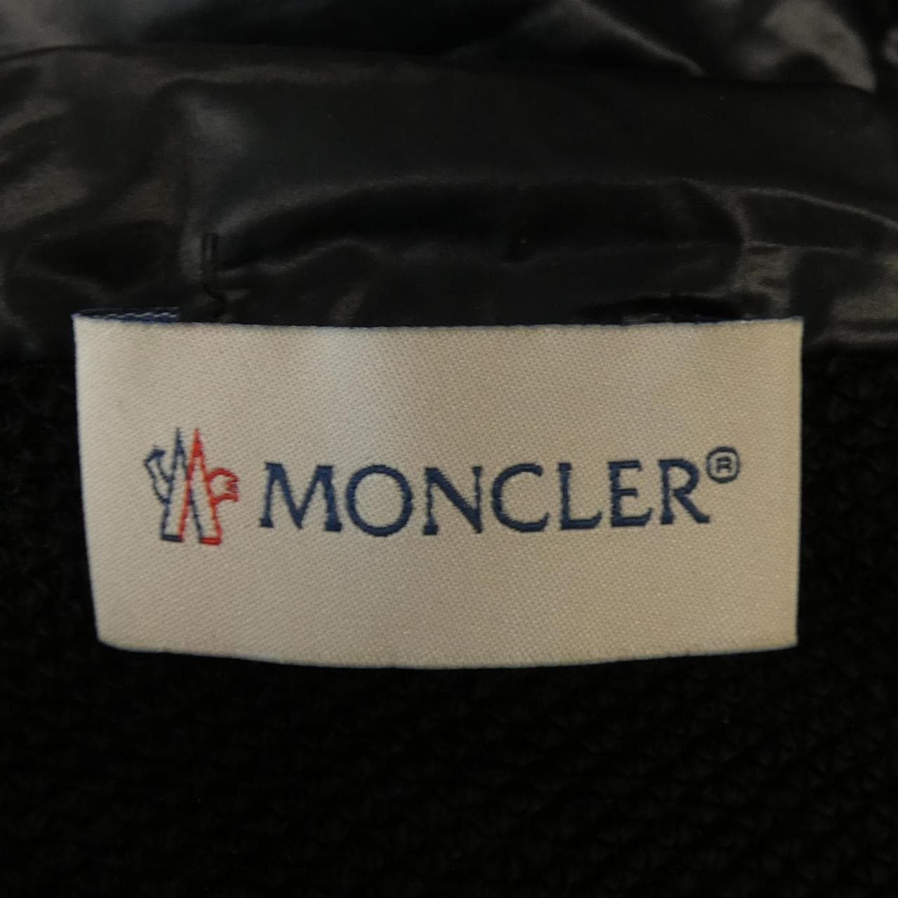 モンクレール MONCLER 20938G00020 ダウンジャケット