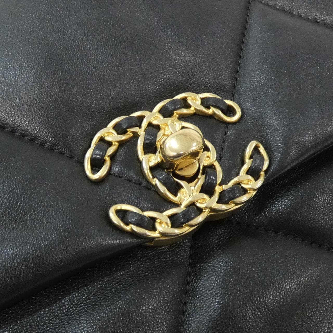 シャネル シャネル19 ライン AS1162 ショルダーバッグ