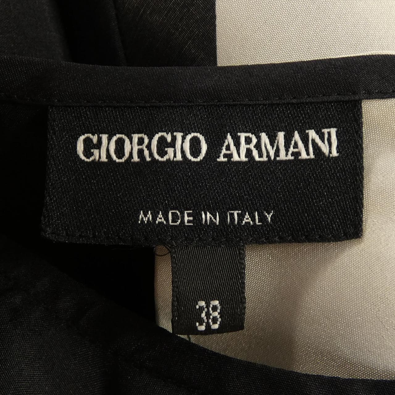 ジョルジオ アルマーニ GIORGIO ARMANI トップス