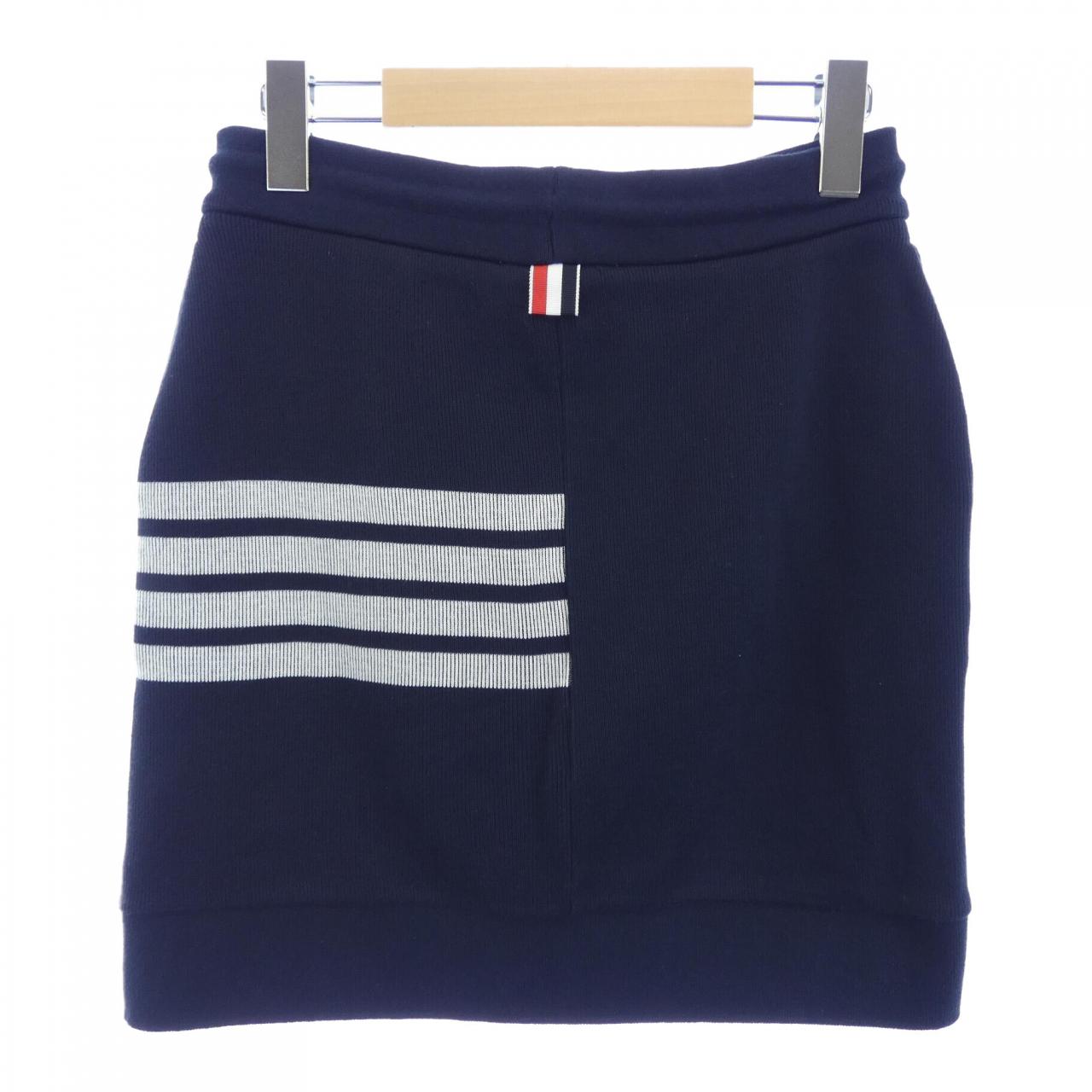 トムブラウン THOM BROWNE FJK097A スカート