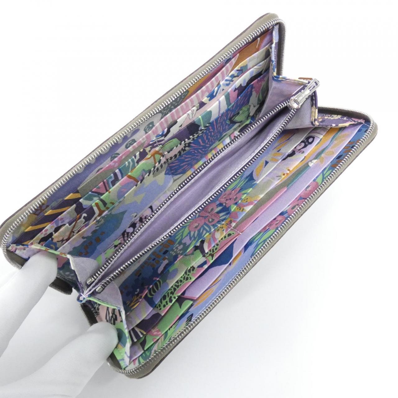 エルメス EN LIBERTE シルク イン クラシック 084387CK 財布