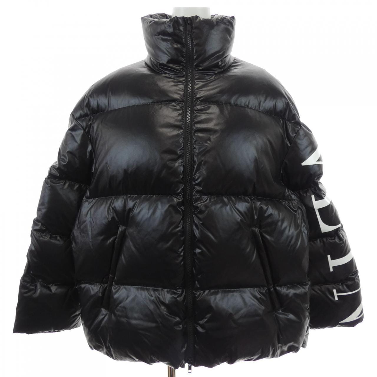 ヴァレンティノ VALENTINO UB3CN01N5LE ダウンジャケット