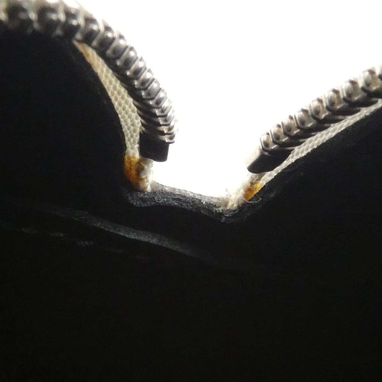 バレンシアガ エブリデイ カメラ バッグ S 552370 D6W2N ショルダーバッグ