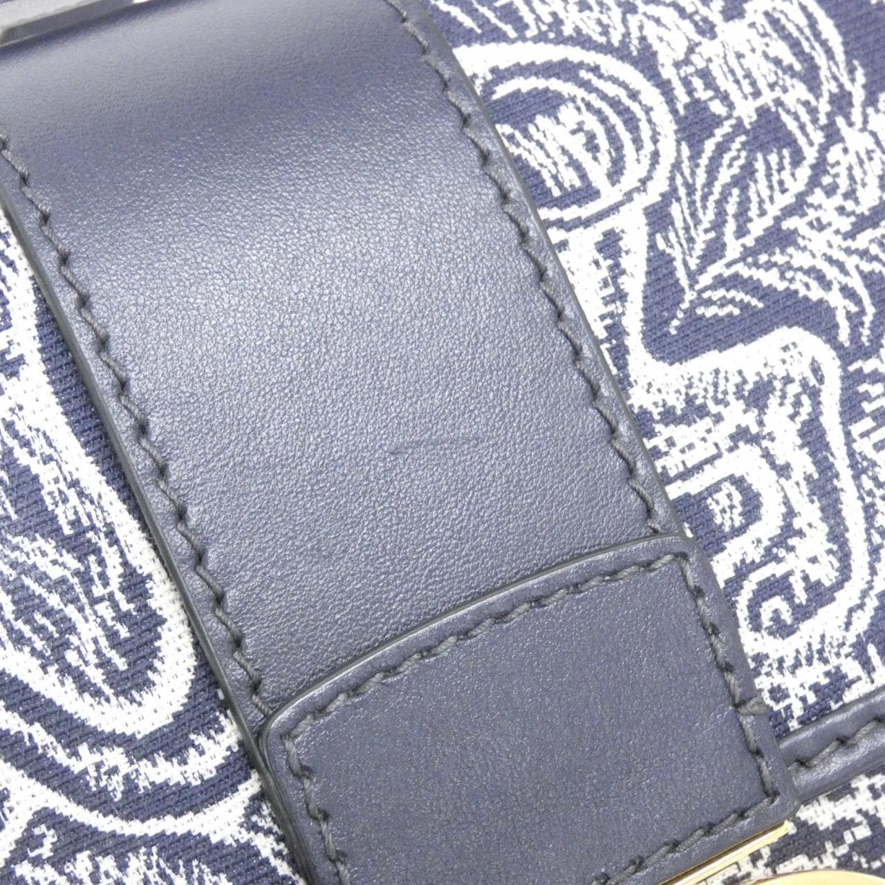 クリスチャンディオール REVERSE TOILE DE JOUY 30 モンテーニュ M9203UTFQ ショルダーバッグ