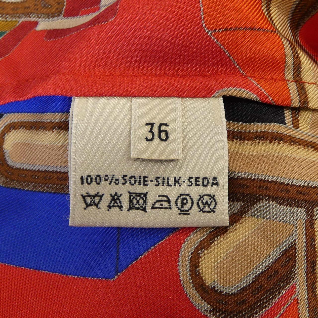 エルメス HERMES トップス