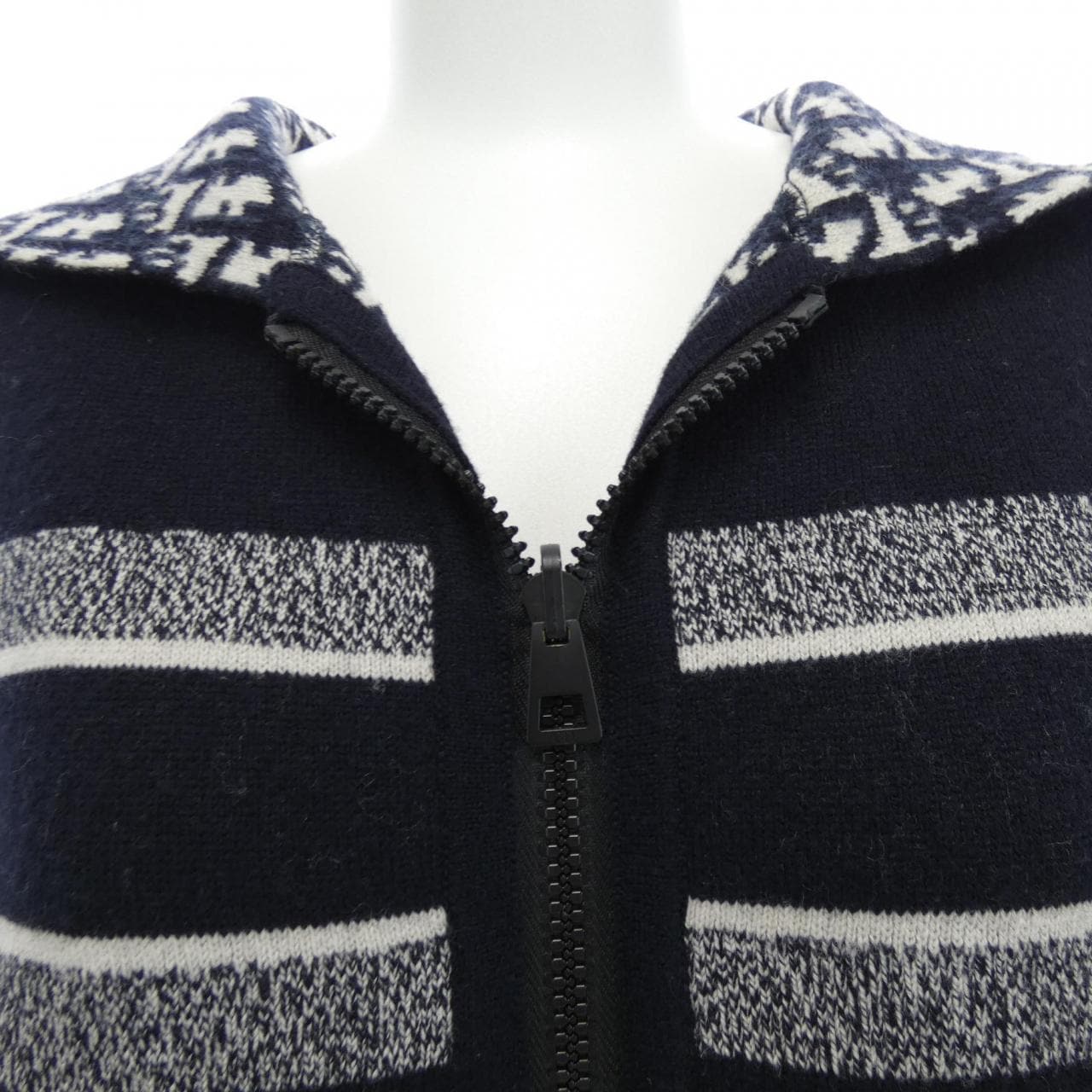 クリスチャンディオール CHRISTIAN DIOR 054G12AM055 パーカー