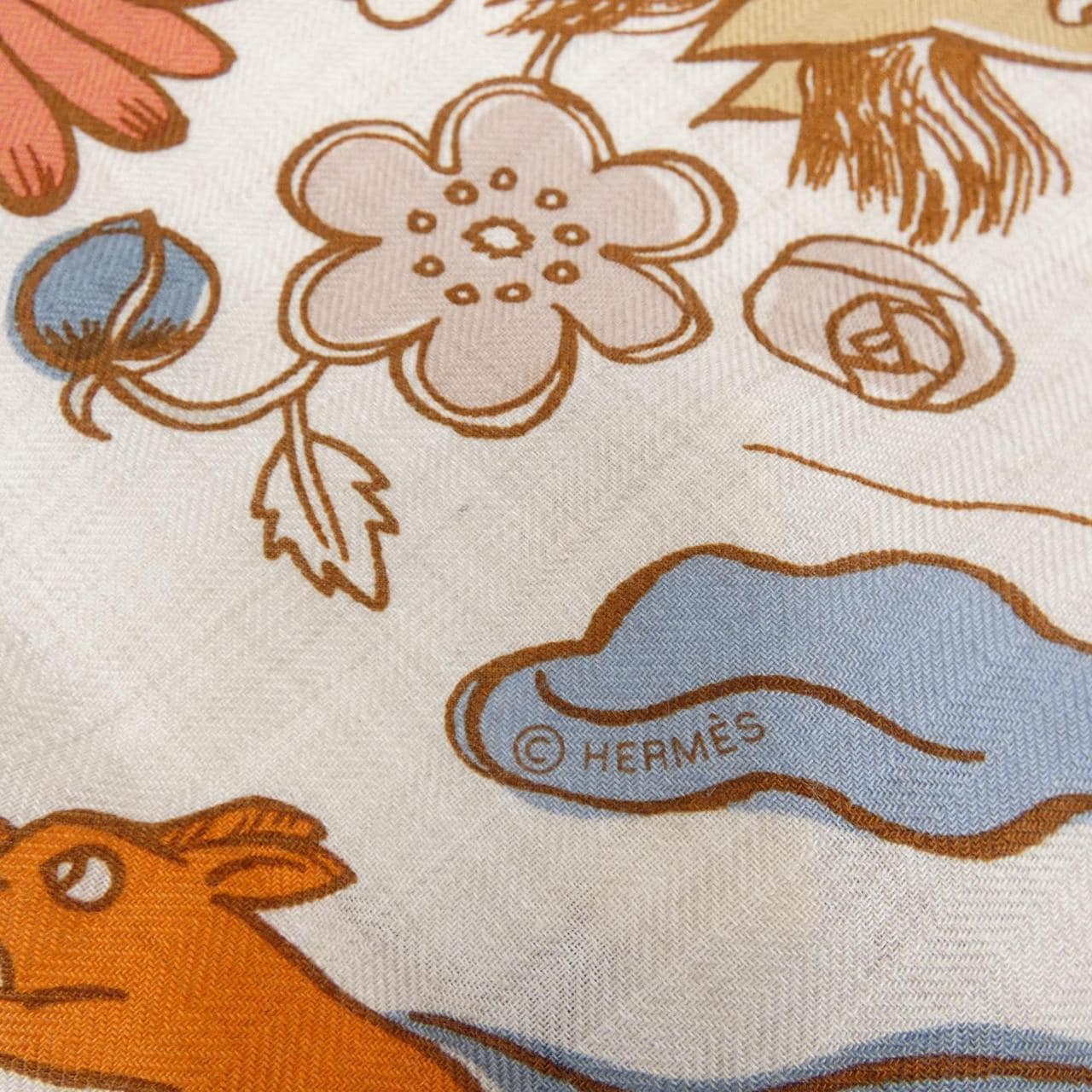 HERMES HERMES MILLE ET UN LAPINS H364007S 三角 Géan 披肩