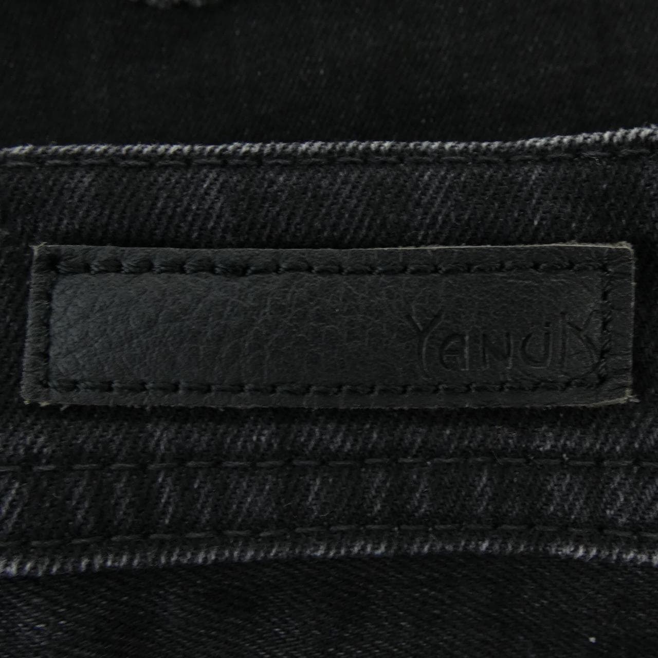 ヤヌーク YANUK ジーンズ