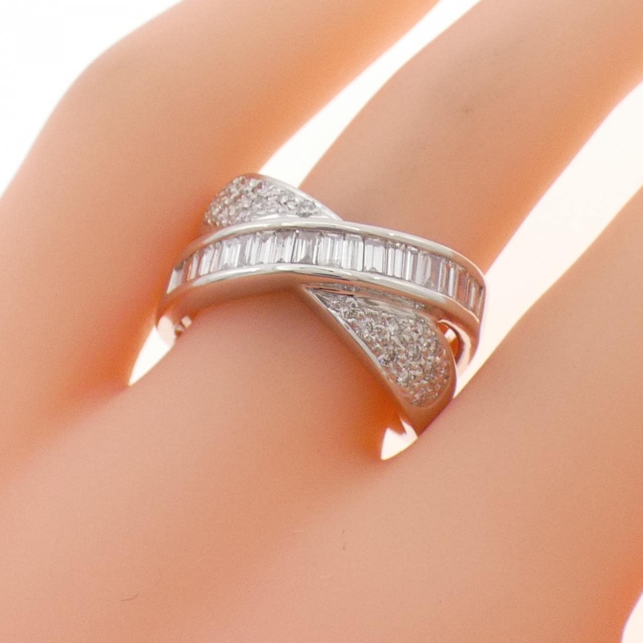 K18WG ダイヤモンド リング 0.79CT