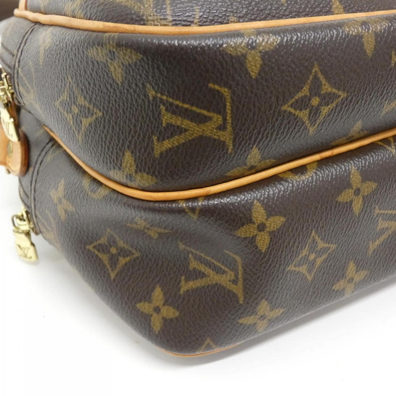 LOUIS VUITTON Monogram Reporter 28 厘米 M45254 单肩包