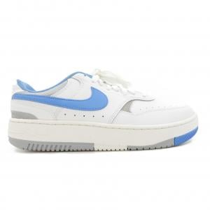 ナイキ NIKE スニーカー