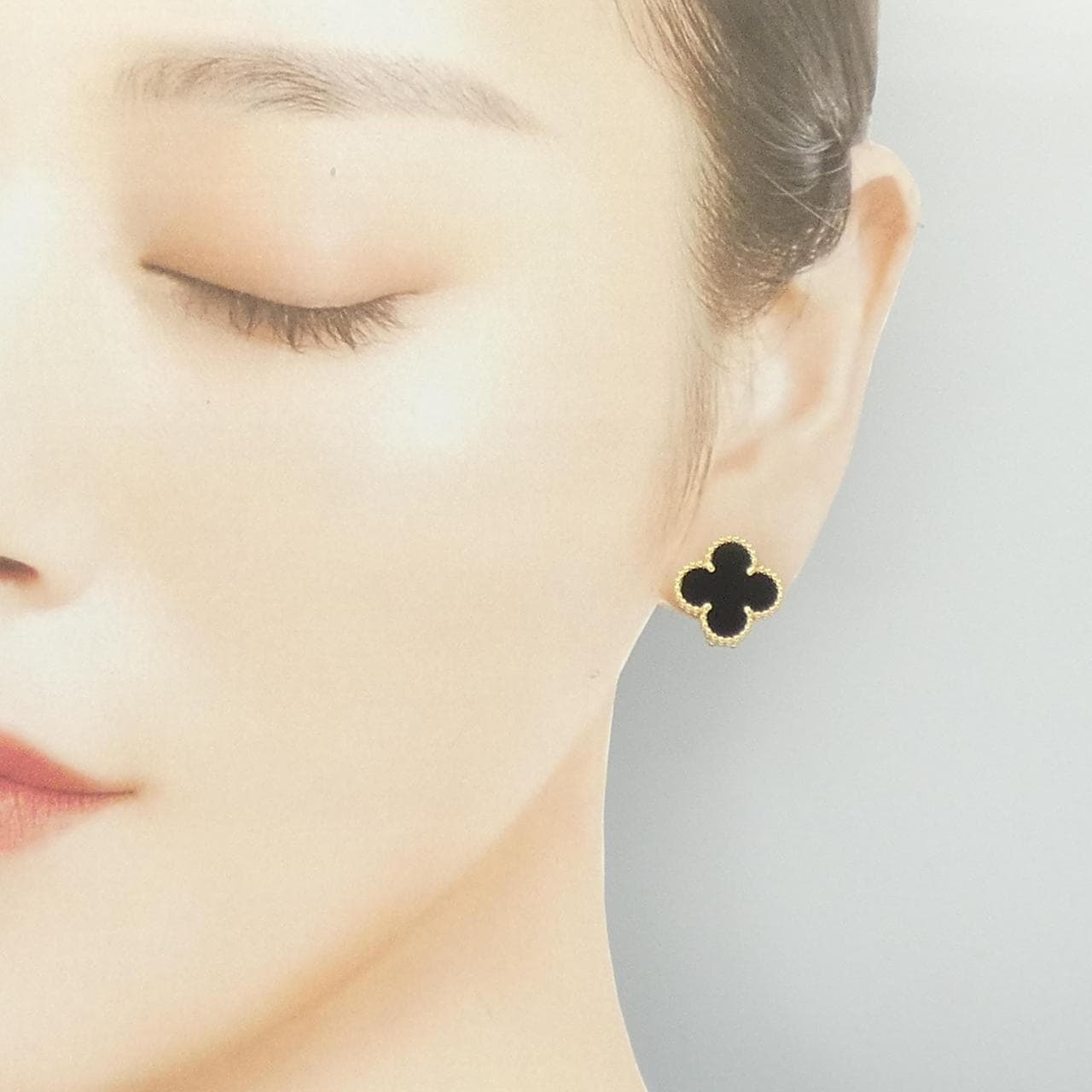 ヴァンクリーフ&アーペル ヴィンテージアルハンブラ ピアス