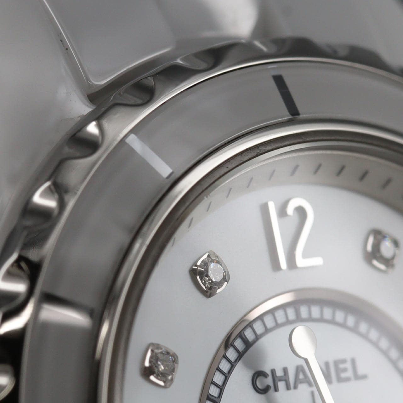 シャネル J12 29mmセラミック･8P H2570 セラミック クォーツ