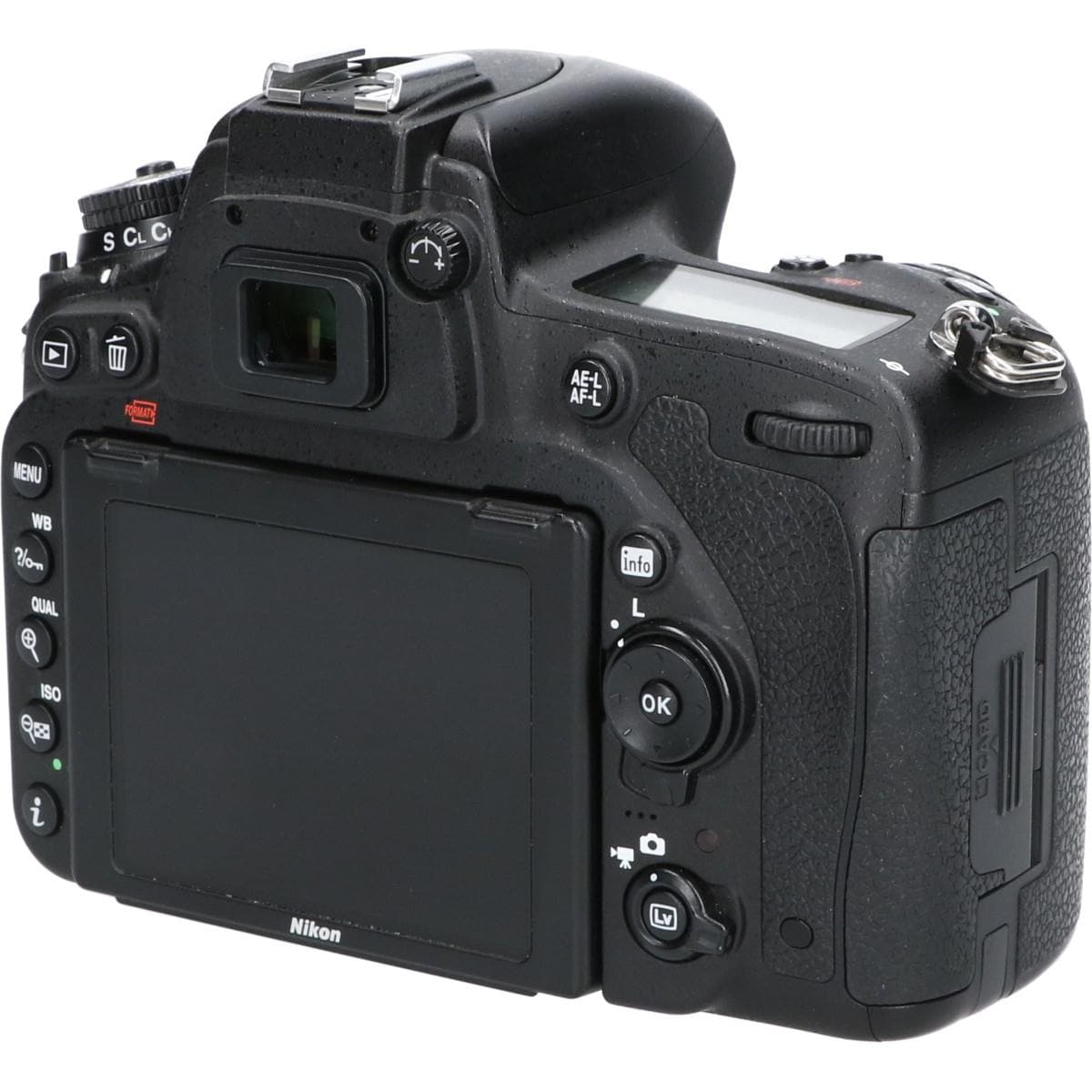 D750
