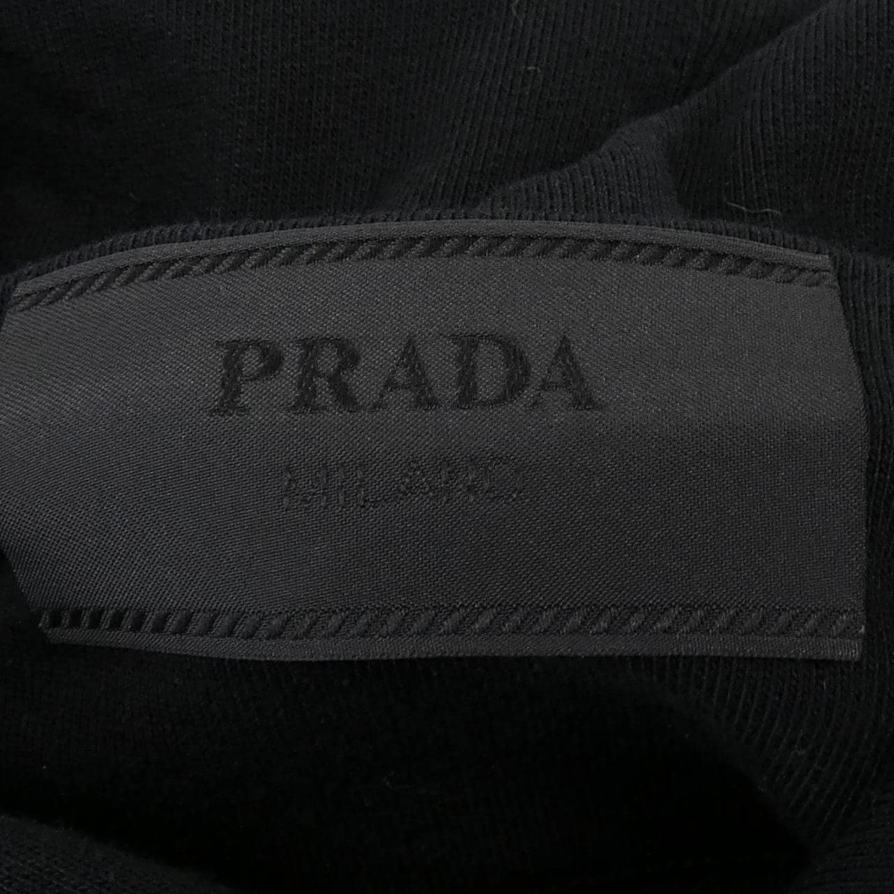 プラダ PRADA トライアングルロゴ UJL45B SOOO 11CC パーカー