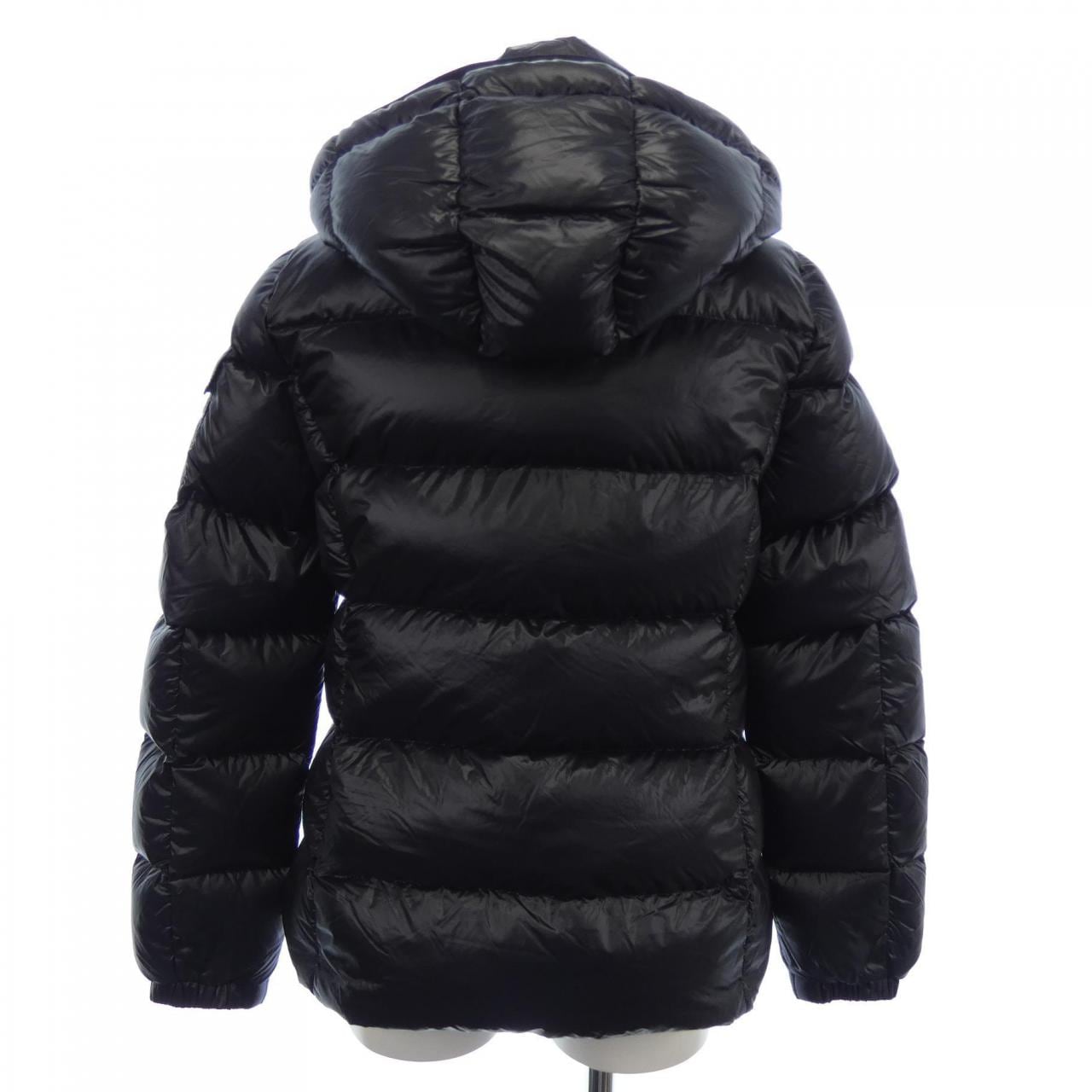 モンクレール MONCLER ダウンジャケット