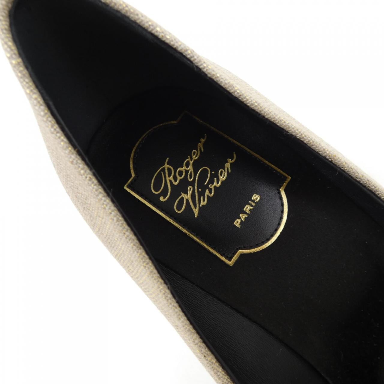 ロジェヴィヴィエ ROGER VIVIER パンプス