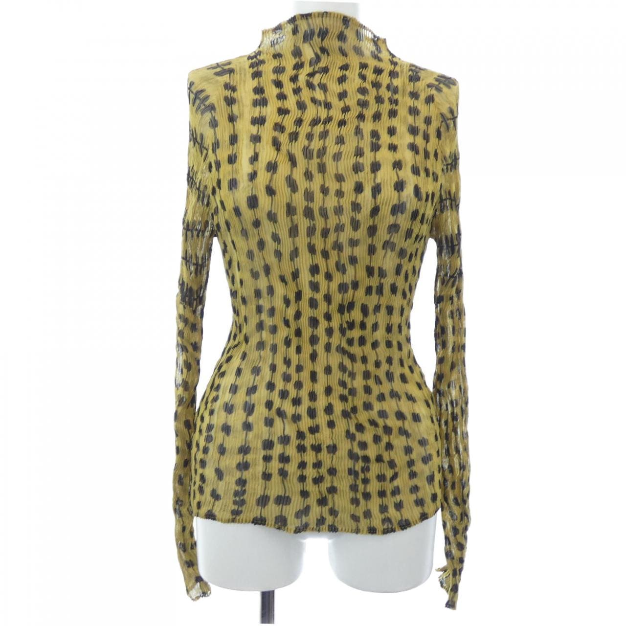 イッセイミヤケ ISSEY MIYAKE IM03FJ934 トップス