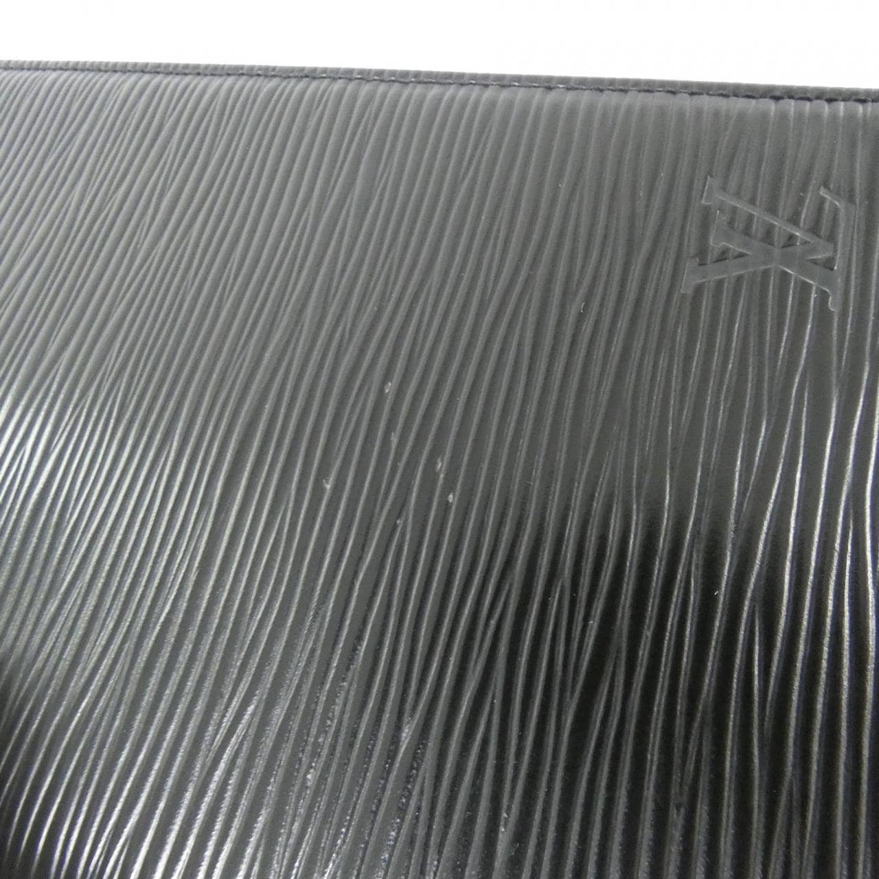 ルイヴィトン エピ ポルト シェキエ カルト クレディ M63732 札入れ