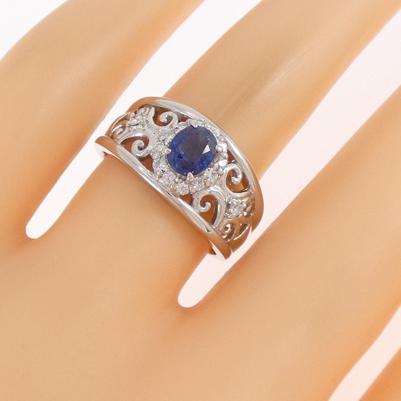 PT900 サファイヤ リング 0.697CT