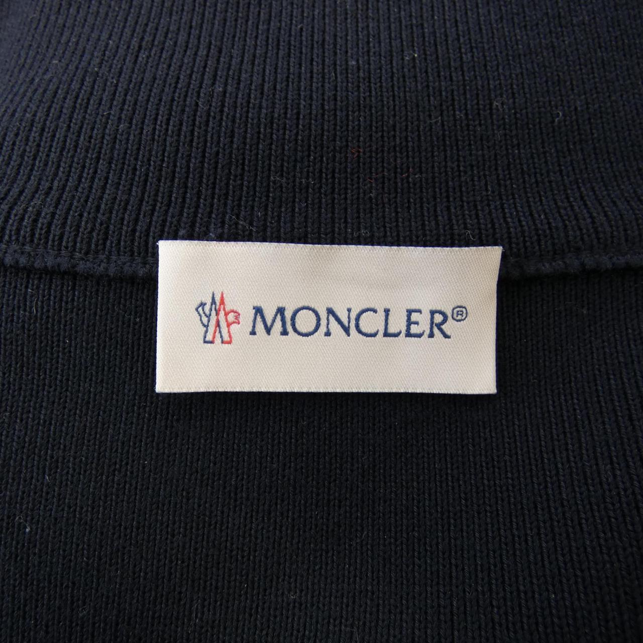 モンクレール MONCLER ダウンジャケット