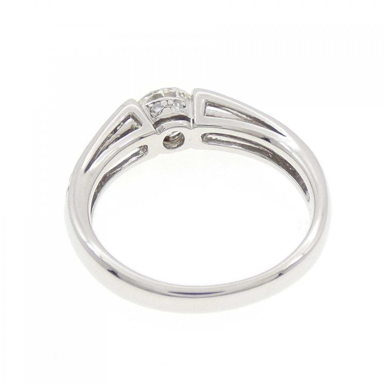 PT900 ダイヤモンド リング 0.64CT