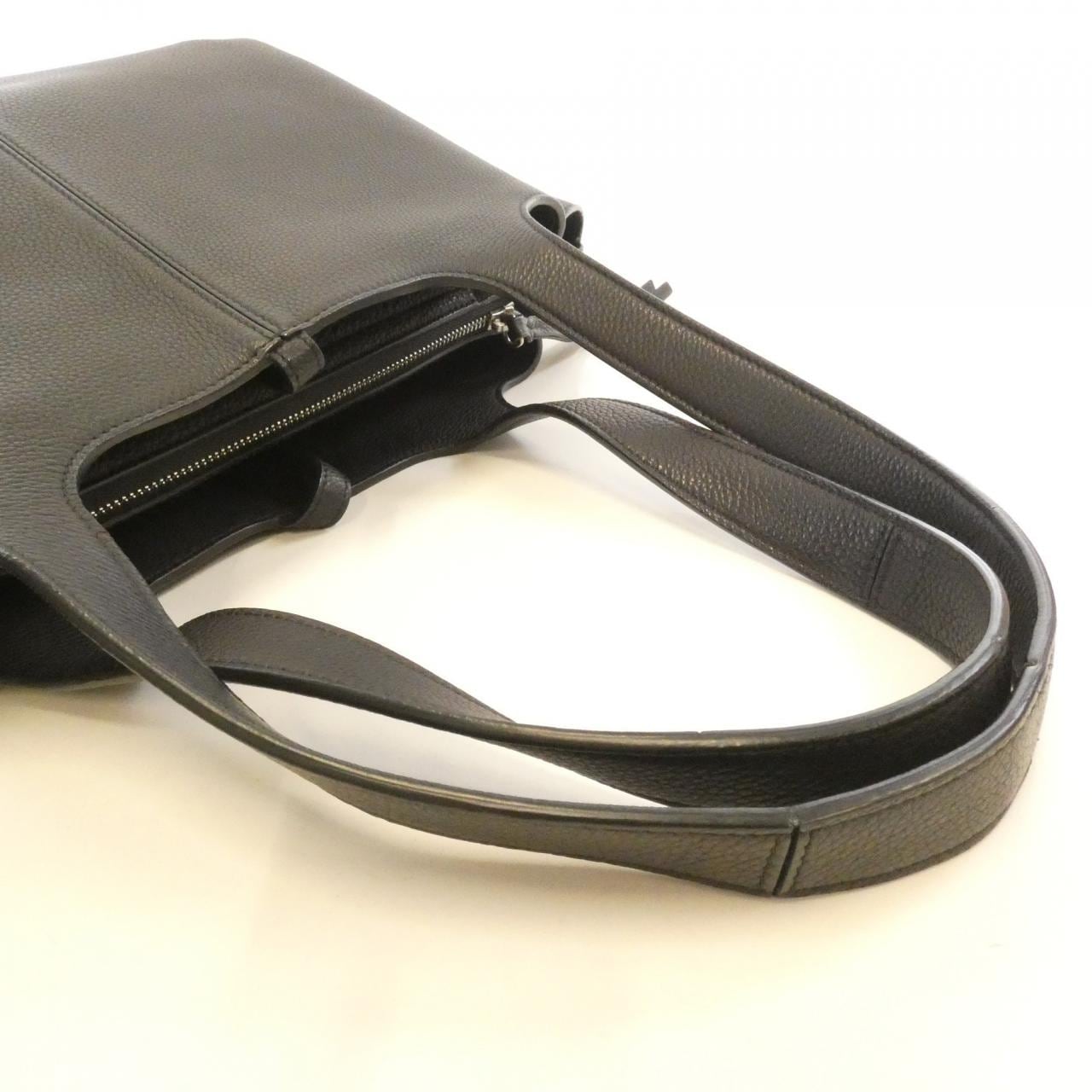 セリーヌ スモール トリフォールド 179043AIK ショルダーバッグ