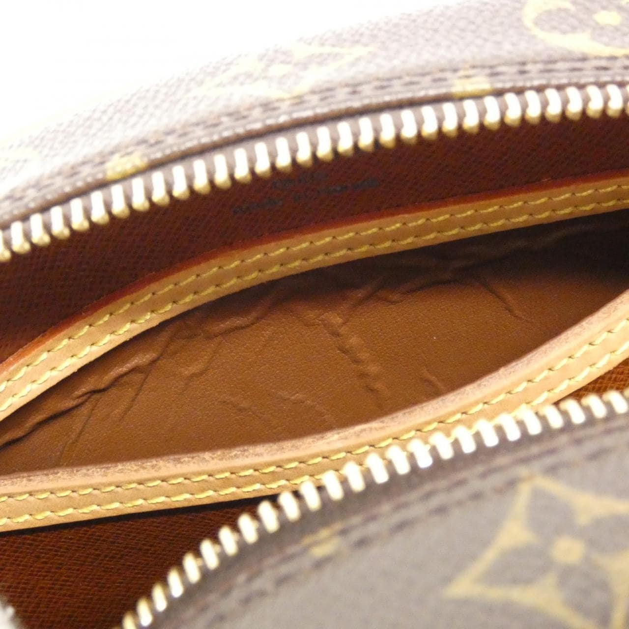 ルイヴィトン モノグラム ブロワ M51221 ショルダーバッグ