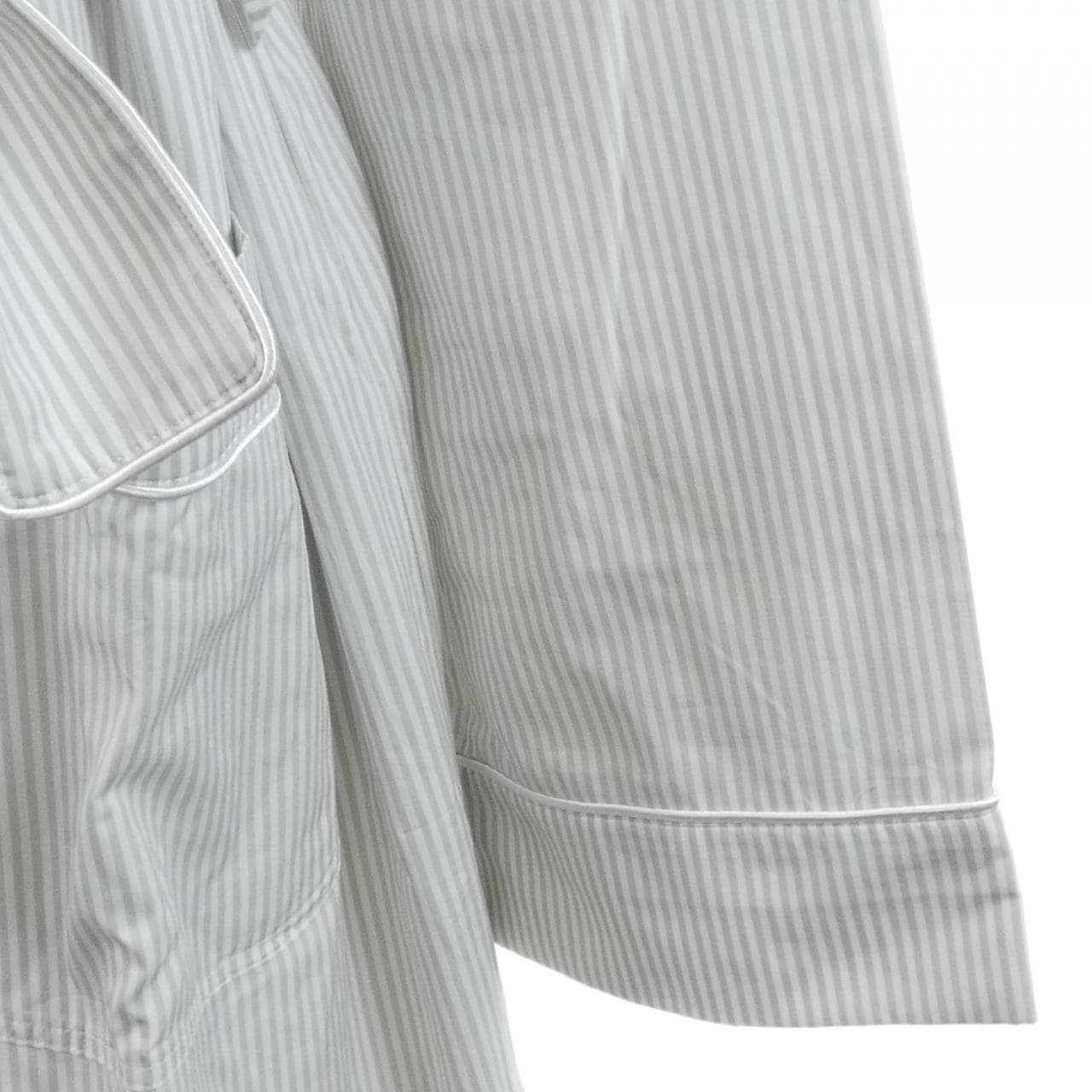 トムブラウン THOM BROWNE MOU525A-08068 コート