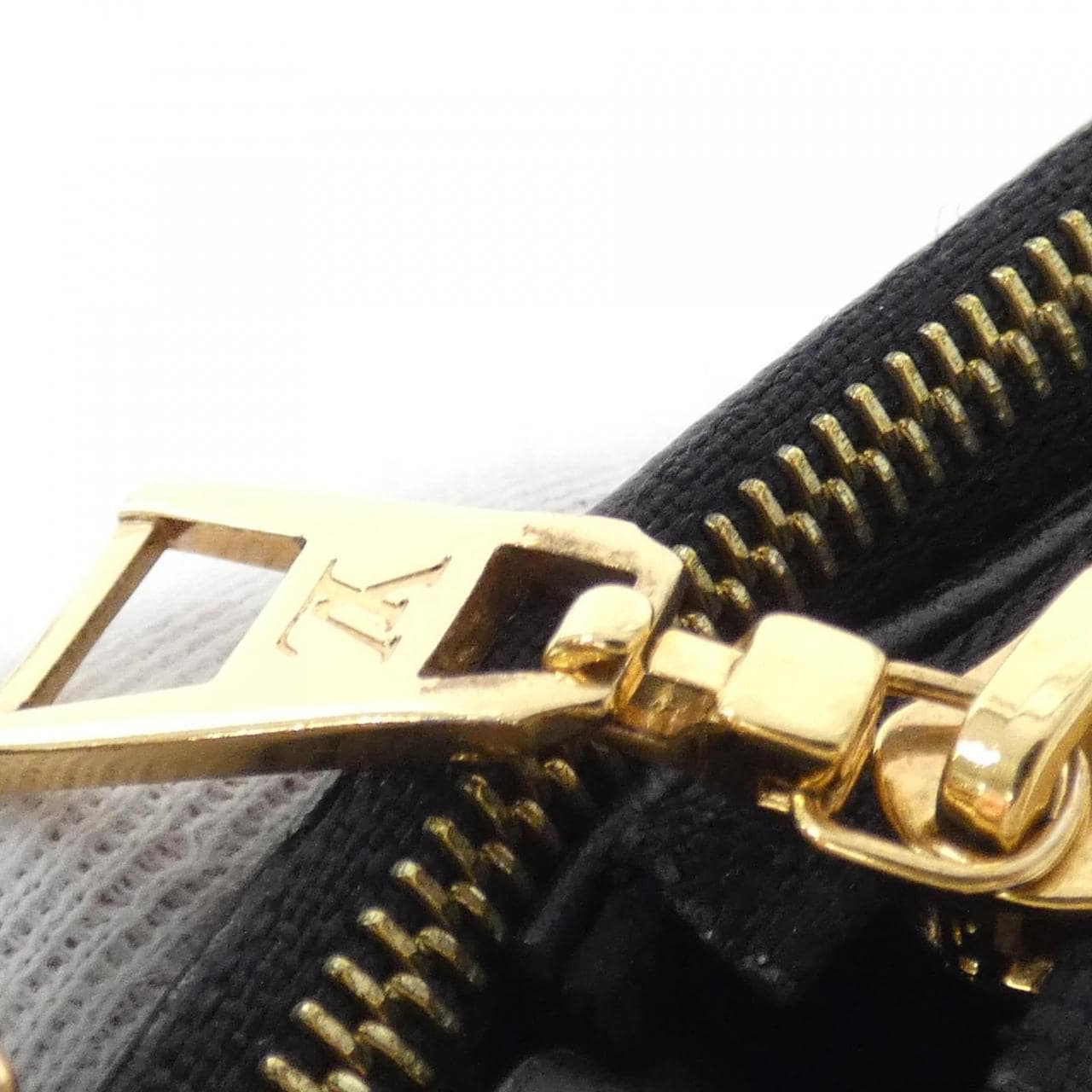 ルイヴィトン モノグラム アンプラント ミュルティ ポシェット アクセソワール M80399 ショルダーバッグ