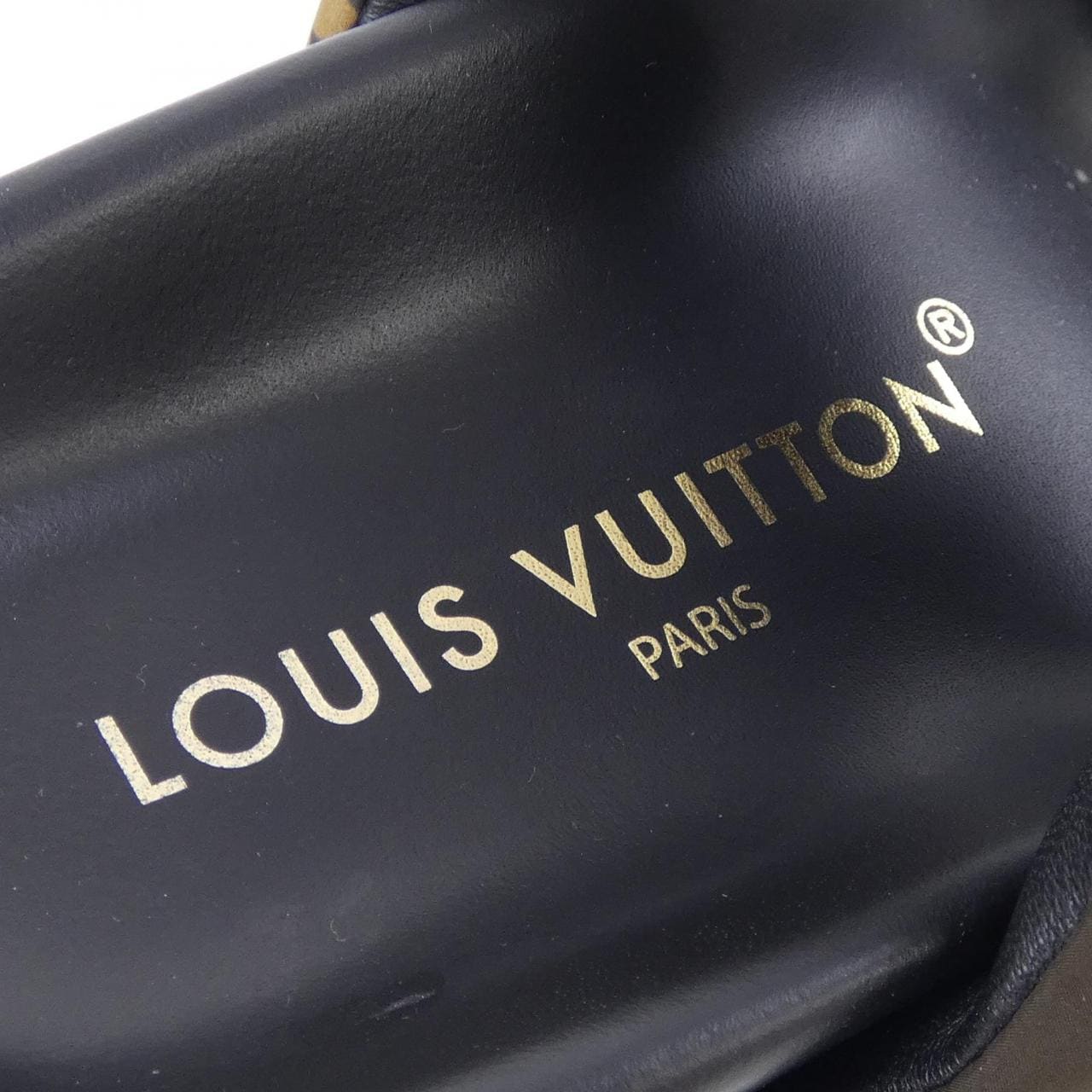 ルイヴィトン LOUIS VUITTON プールピローミュール サンダル