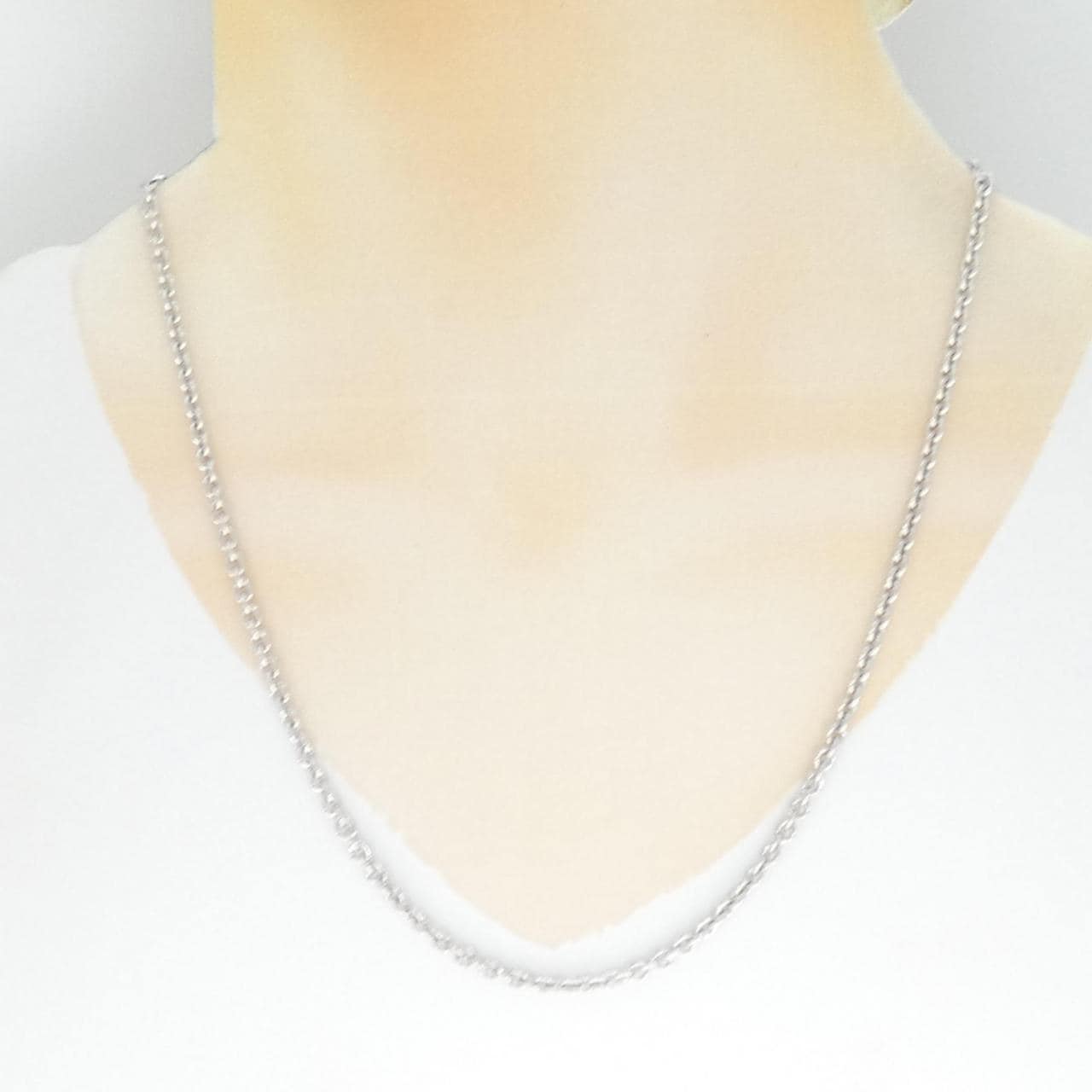 BVLGARI 750WG necklace