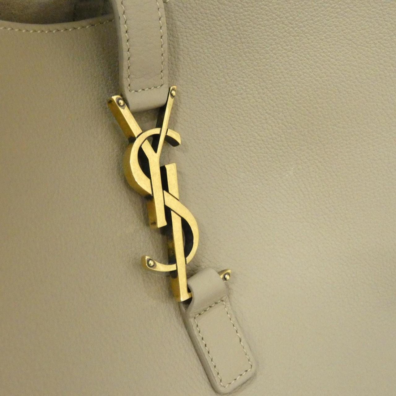 サンローラン LE 5 A7 ソフト ラージ 753837 AAAUQ ショルダーバッグ