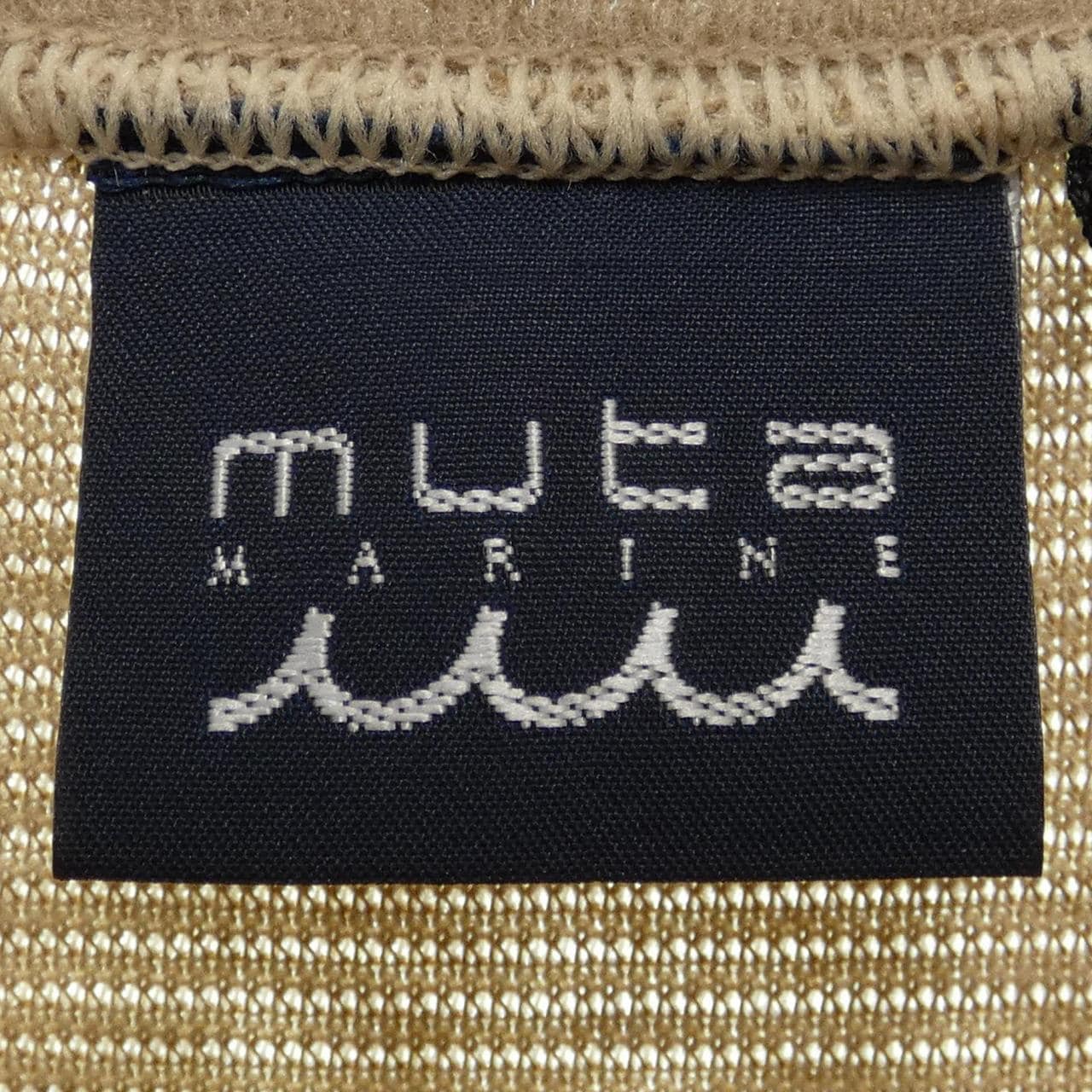 ムータ MUTA トップス
