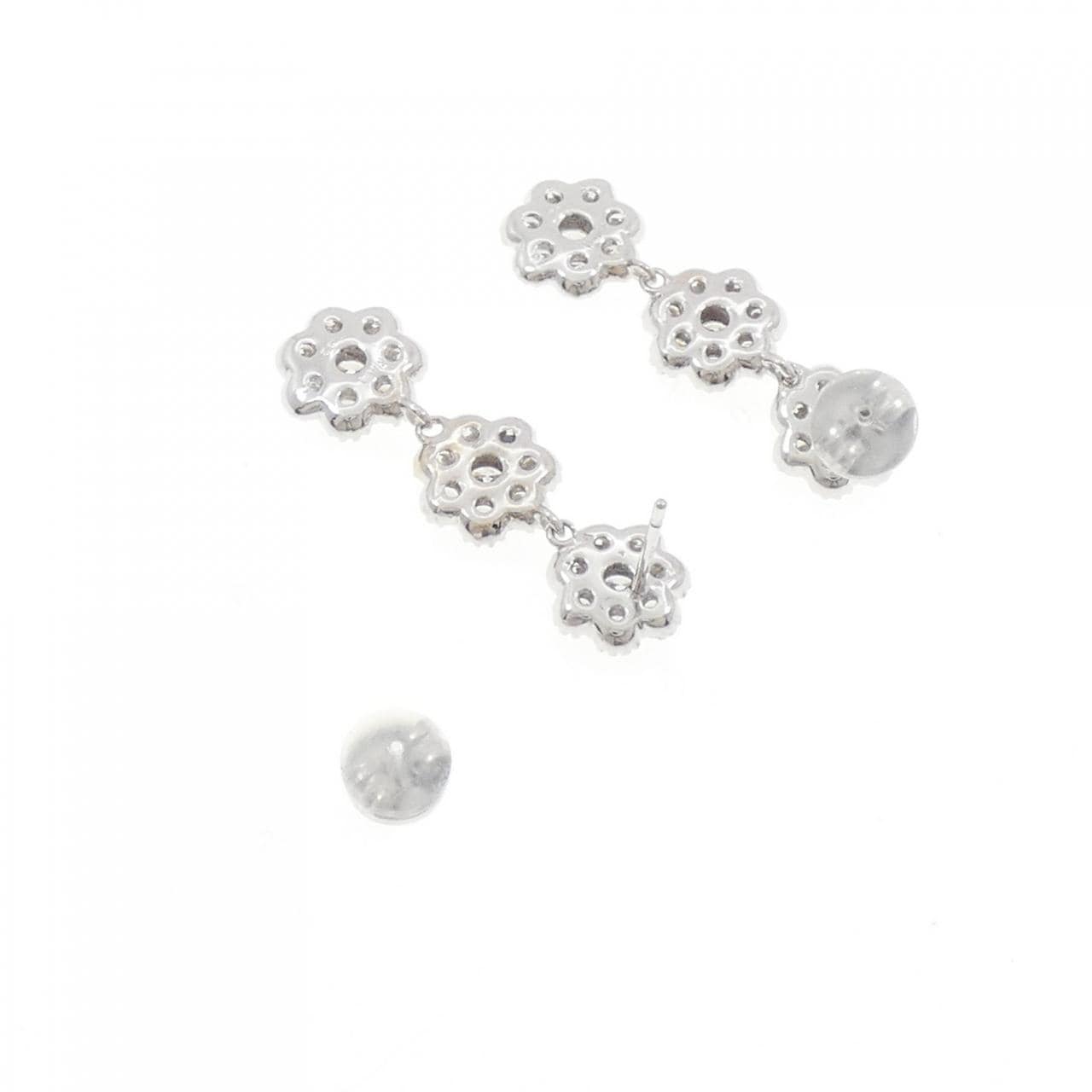 K18WG フラワー ダイヤモンド ピアス 2.44CT