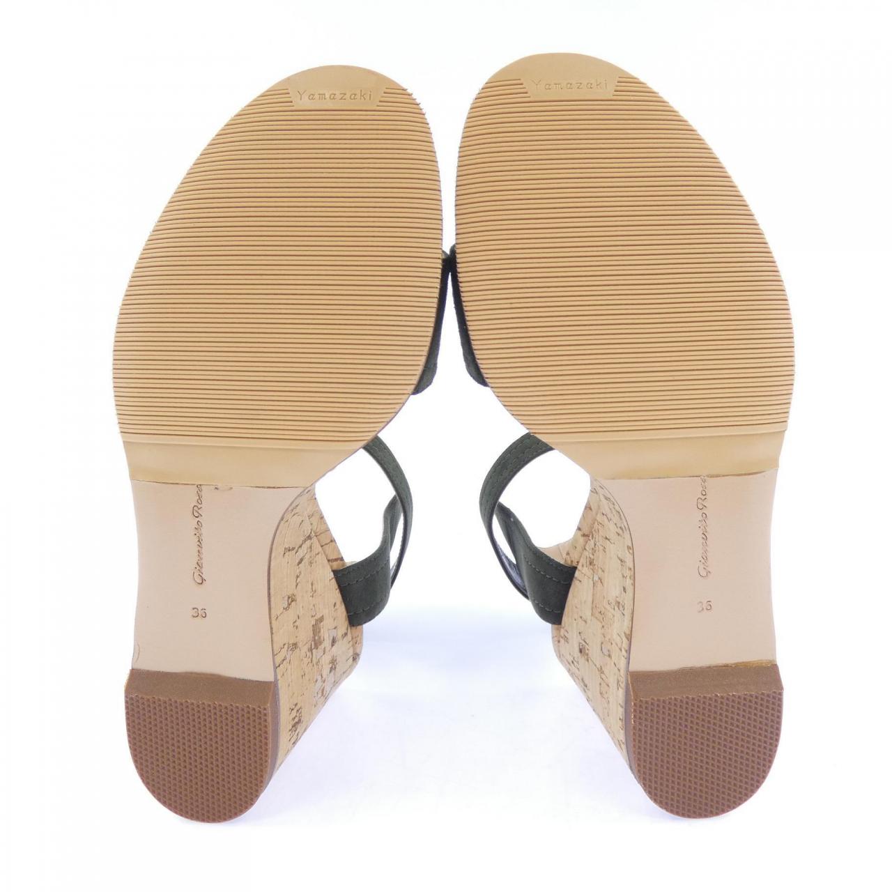 ジャンヴィトロッシ GIANVITO ROSSI サンダル