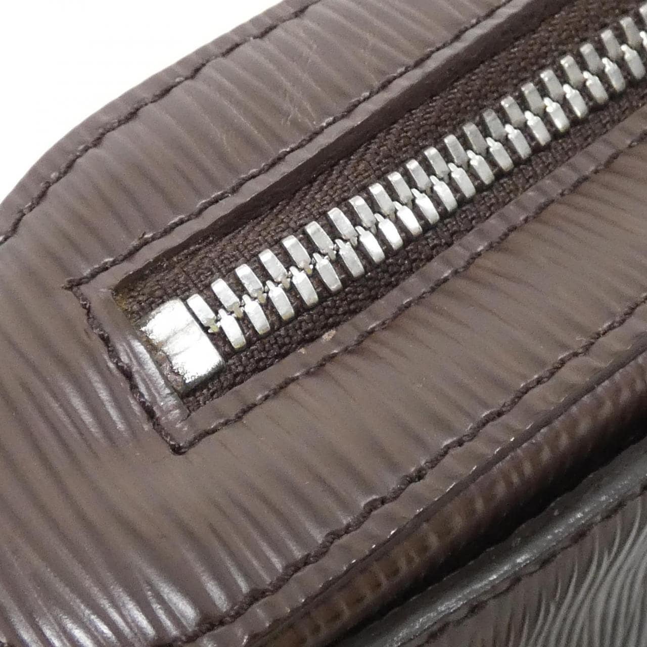 LOUIS VUITTON Epi Jeronimos 單肩包