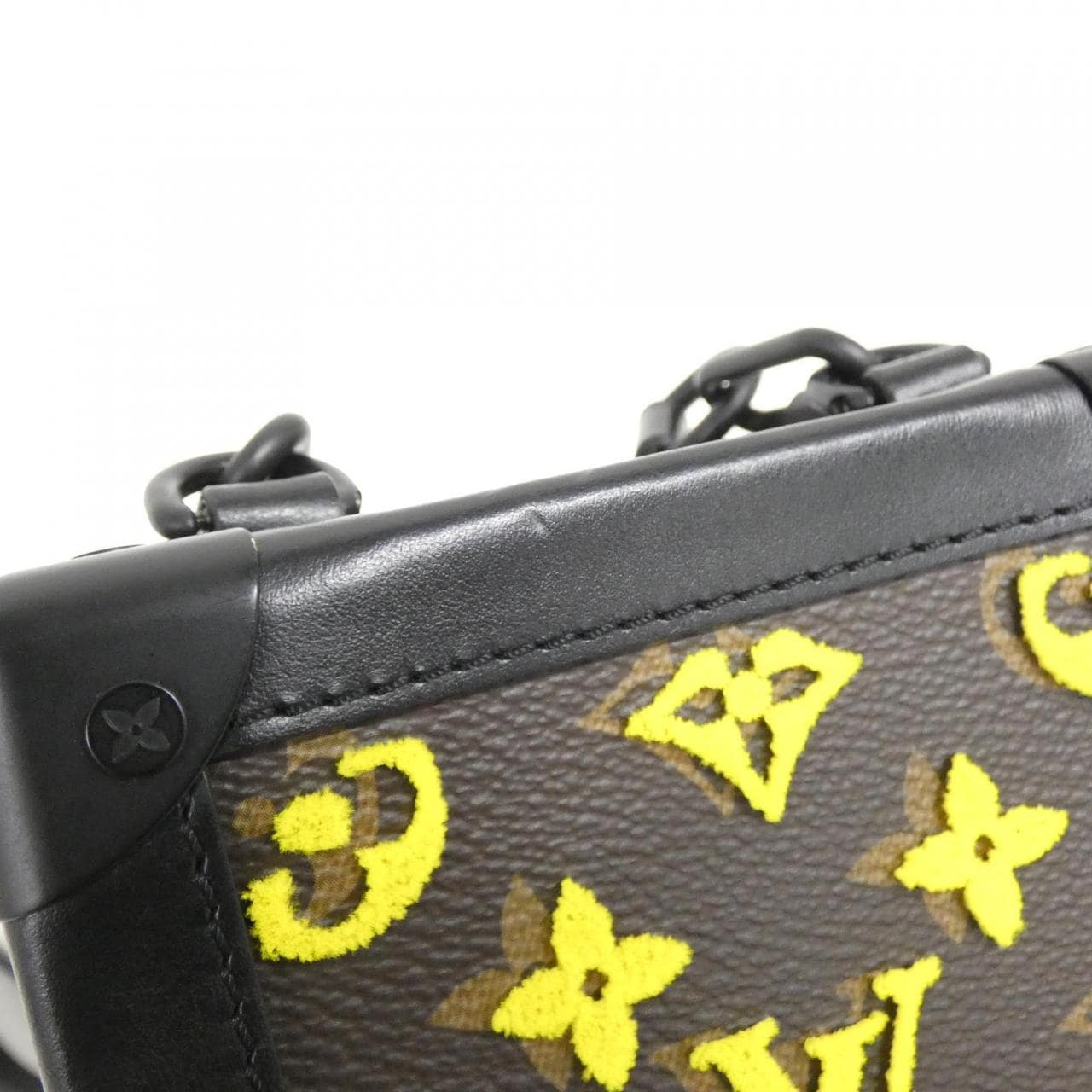 LOUIS VUITTON Monogram Tuftage Vertical Soft Trunk M45079 单肩包