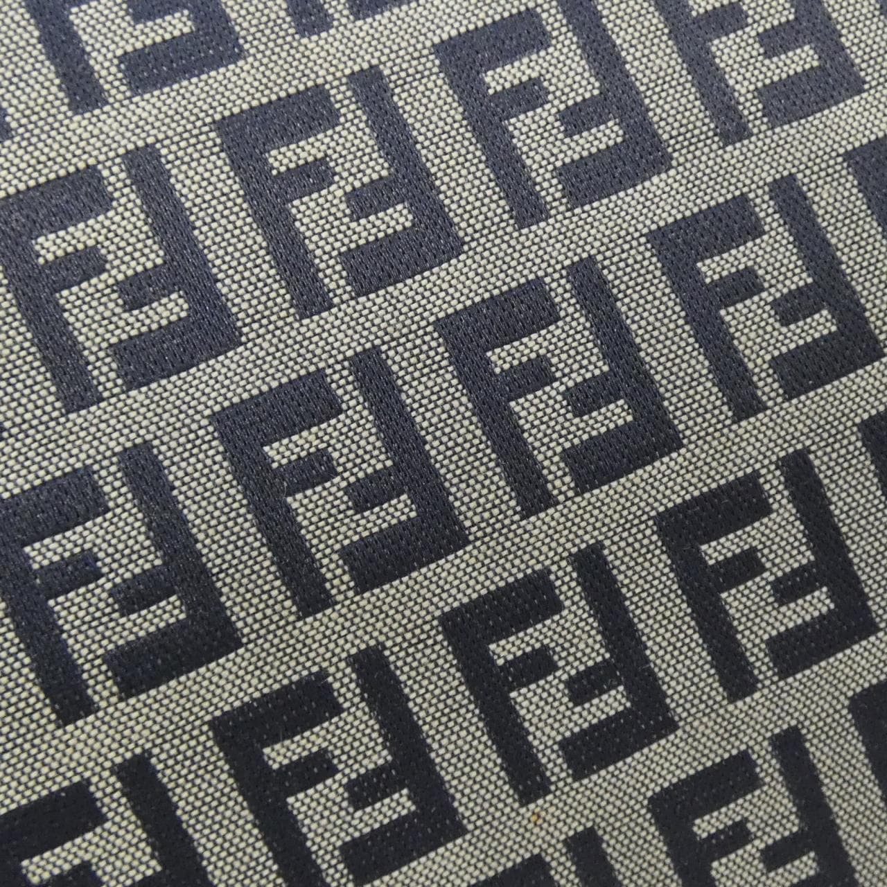 【ヴィンテージ】フェンディ マンマ バゲット 26325 ショルダーバッグ