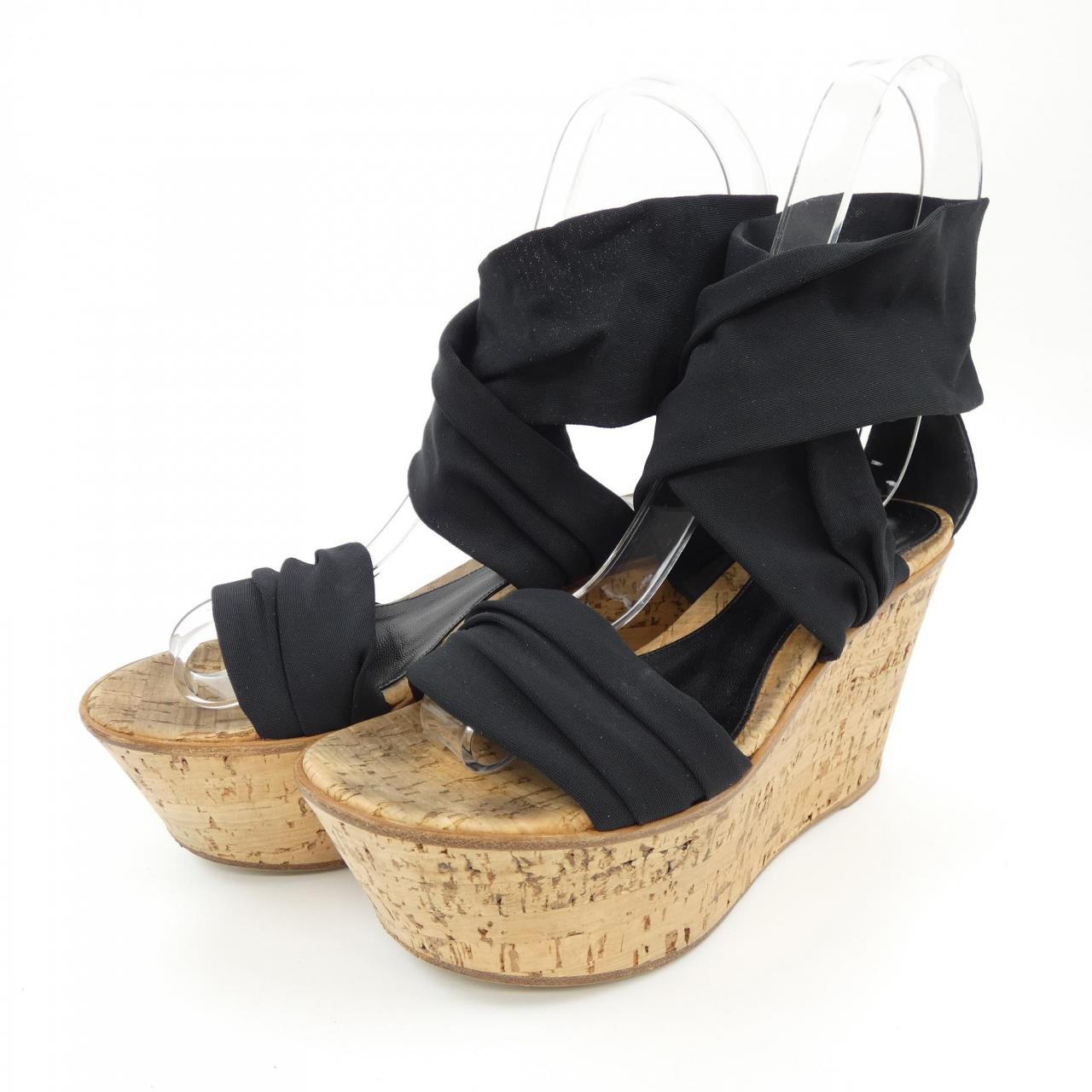 ジャンヴィトロッシ GIANVITO ROSSI サンダル