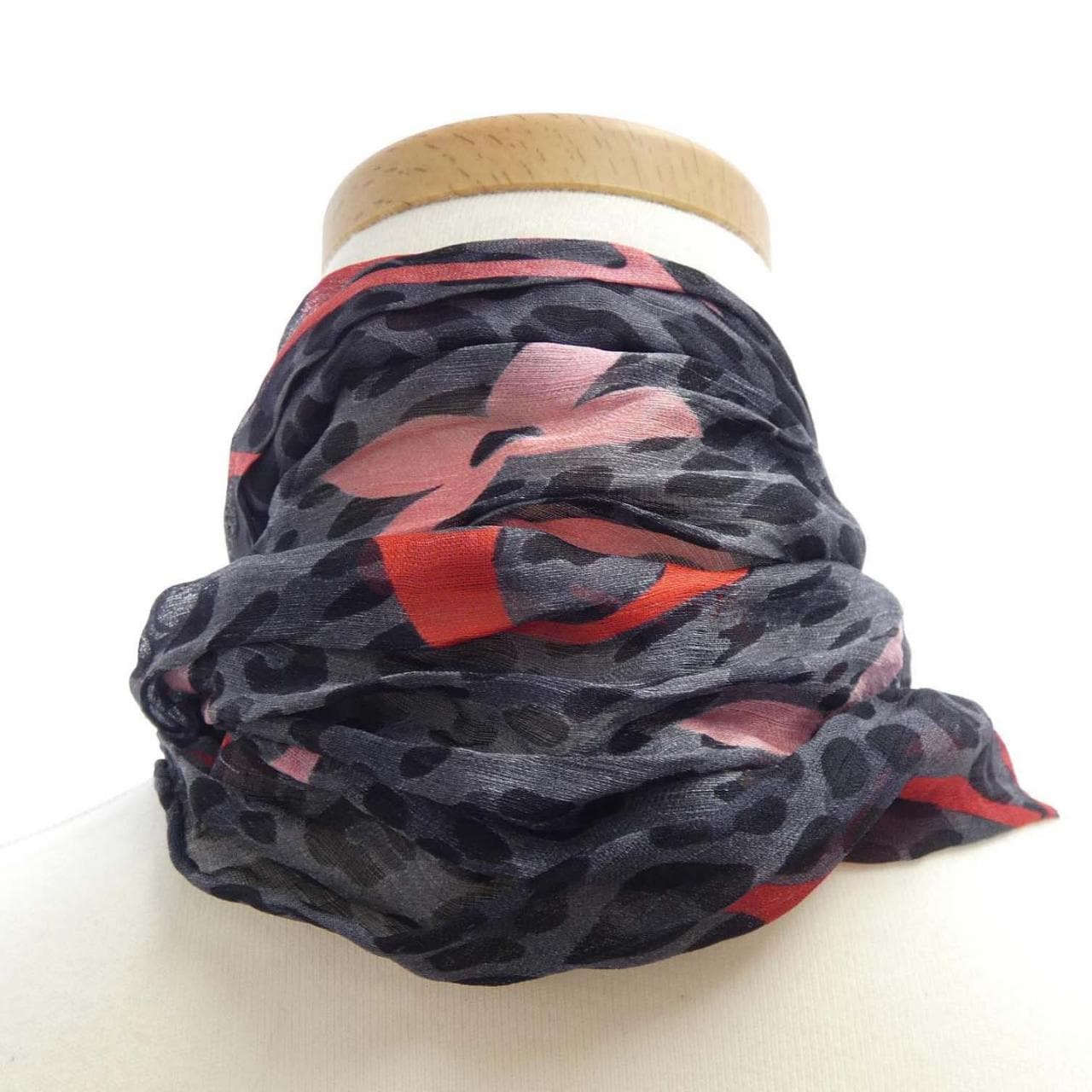 ルイヴィトン LOUIS VUITTON バンドー エンヴィ LVグラデーション M76685 STOLE