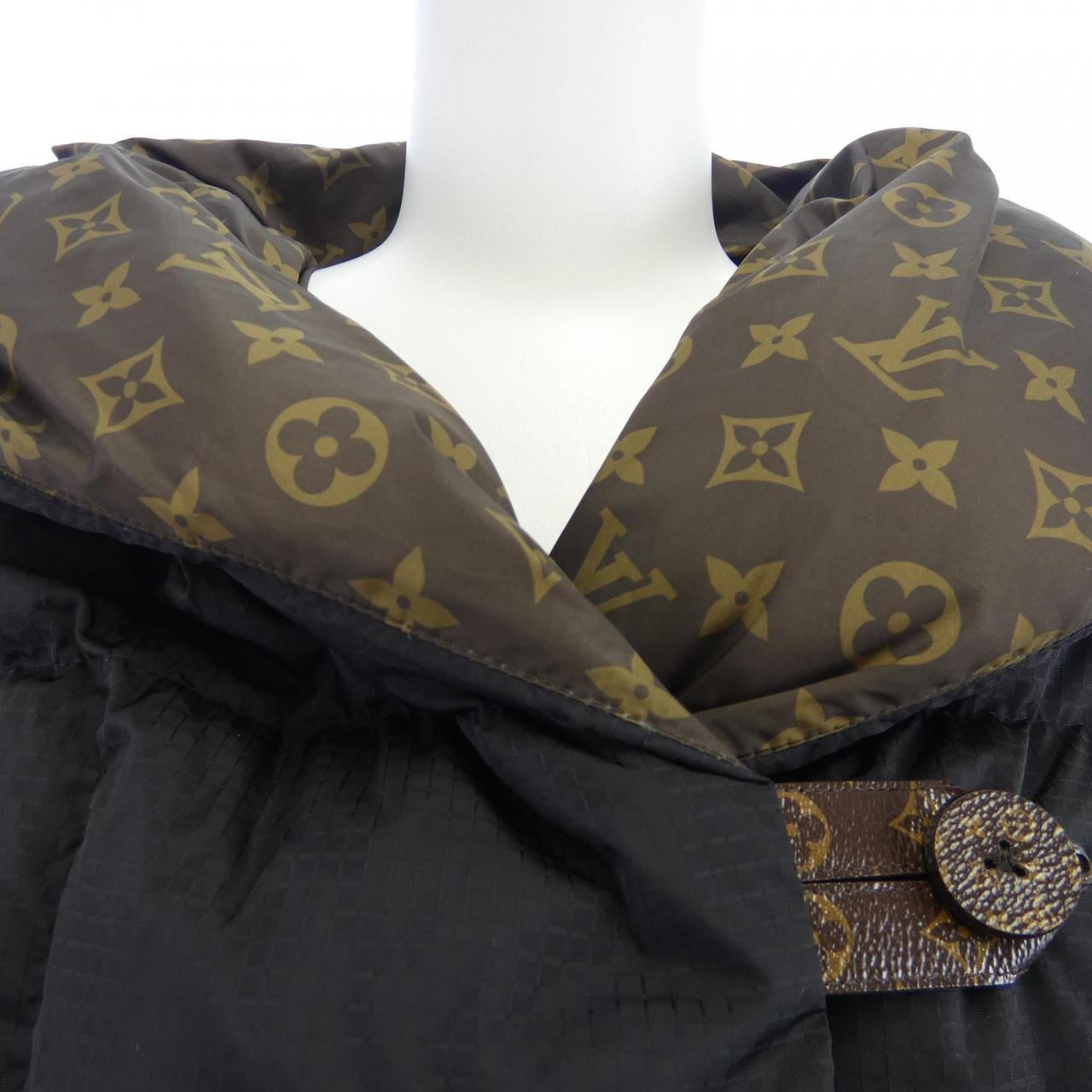 ルイヴィトン LOUIS VUITTON ロングスリーブピローパッファージャケット FOOW21E54 ダウンジャケット