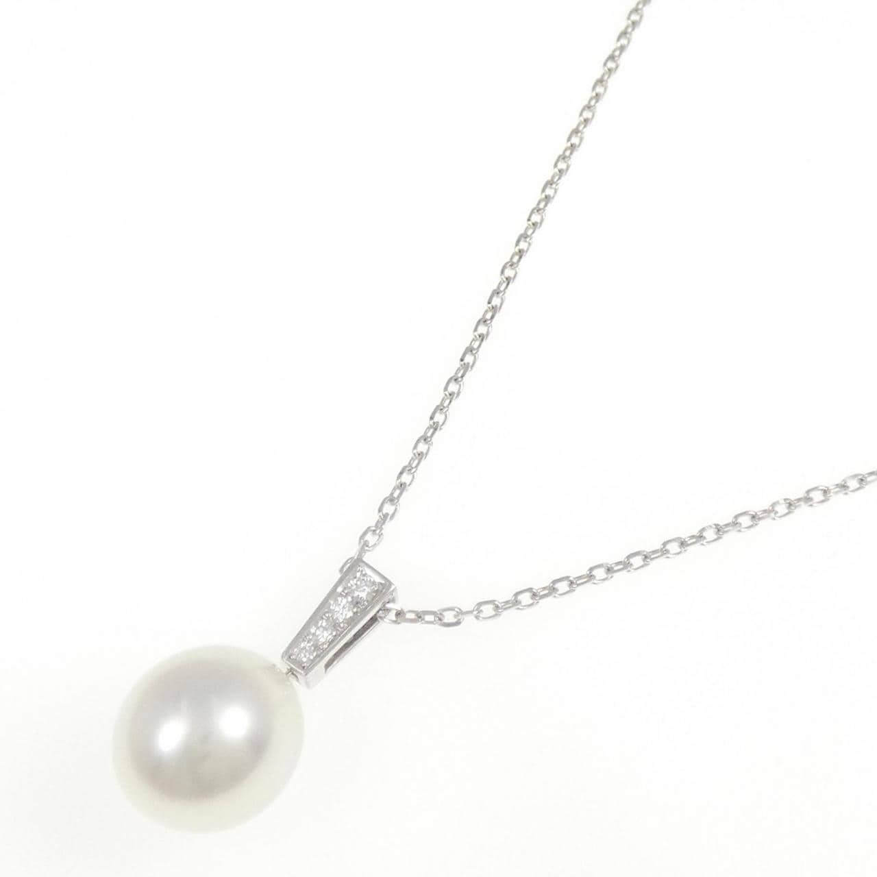 MIKIMOTO White Butterfly Pearl Necklace 11mm