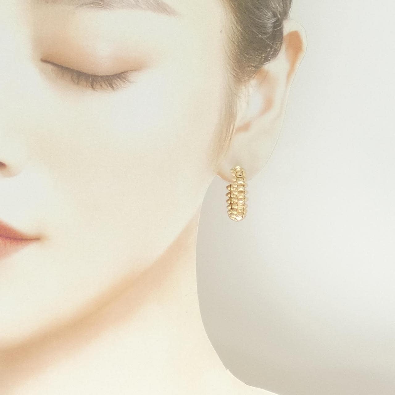 カルティエ クラッシュ スモール ピアス