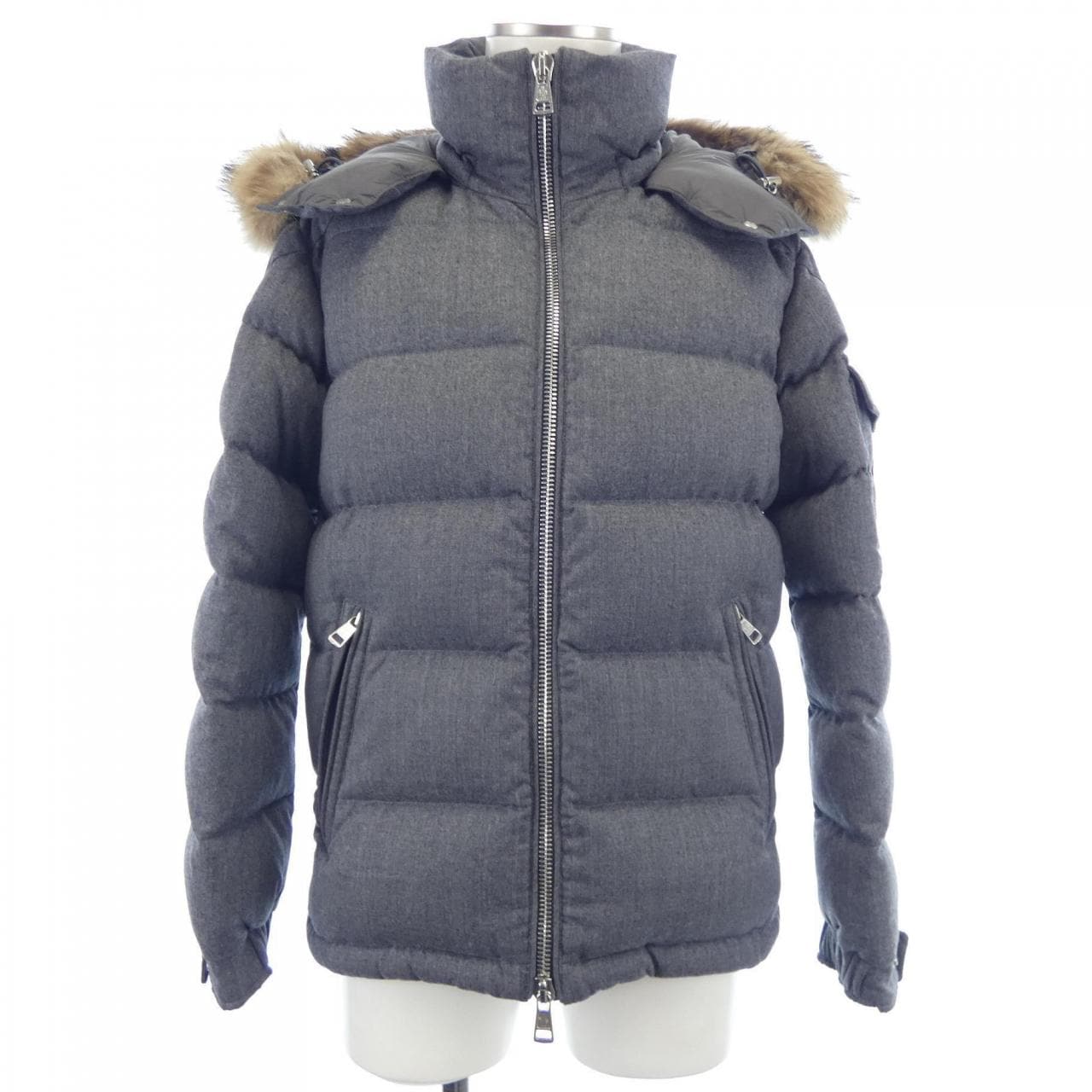 モンクレール MONCLER ダウンジャケット