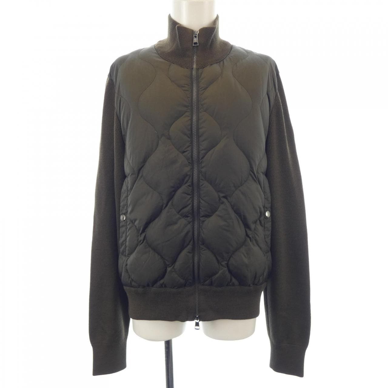 モンクレール MONCLER ダウンジャケット