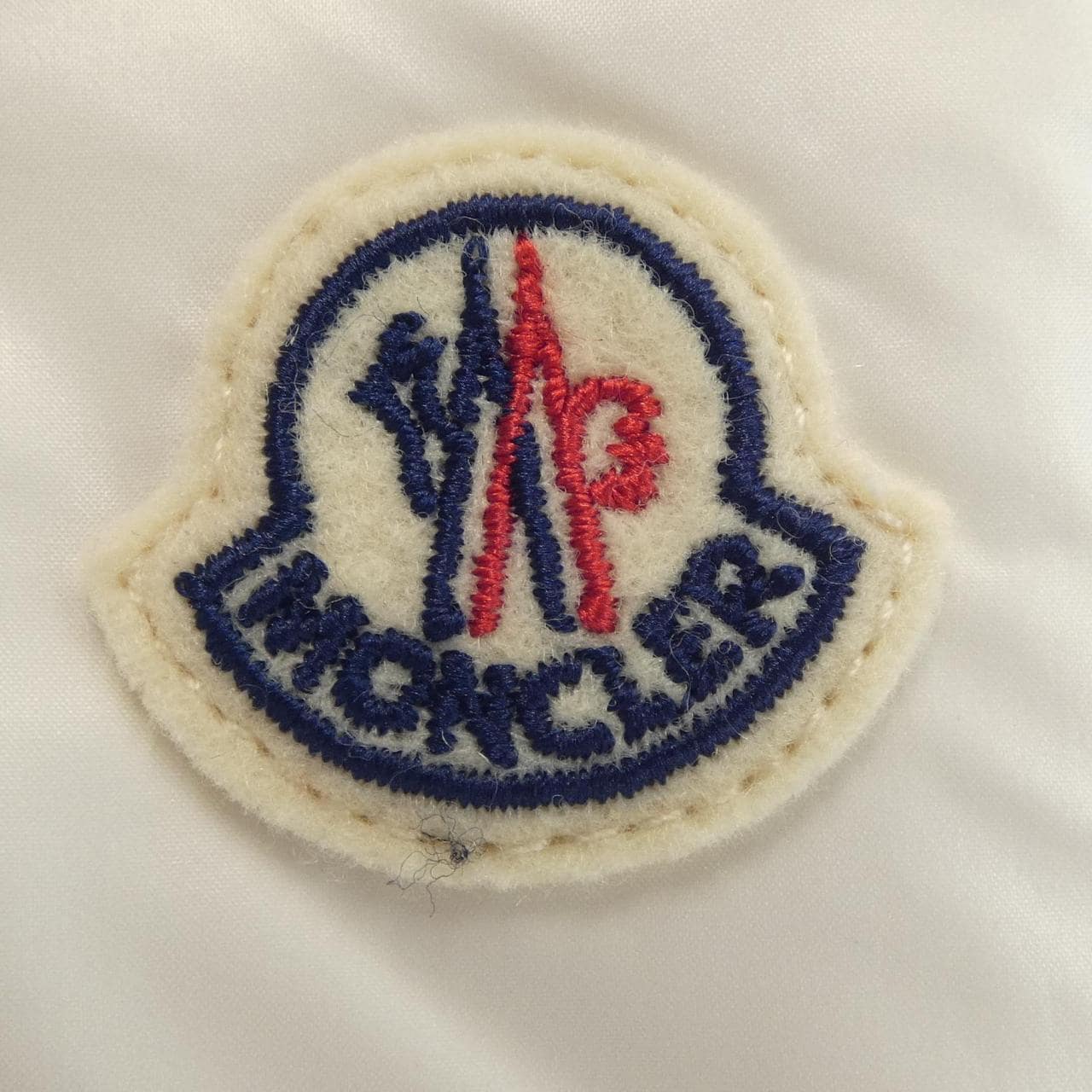 モンクレール MONCLER ダウンジャケット