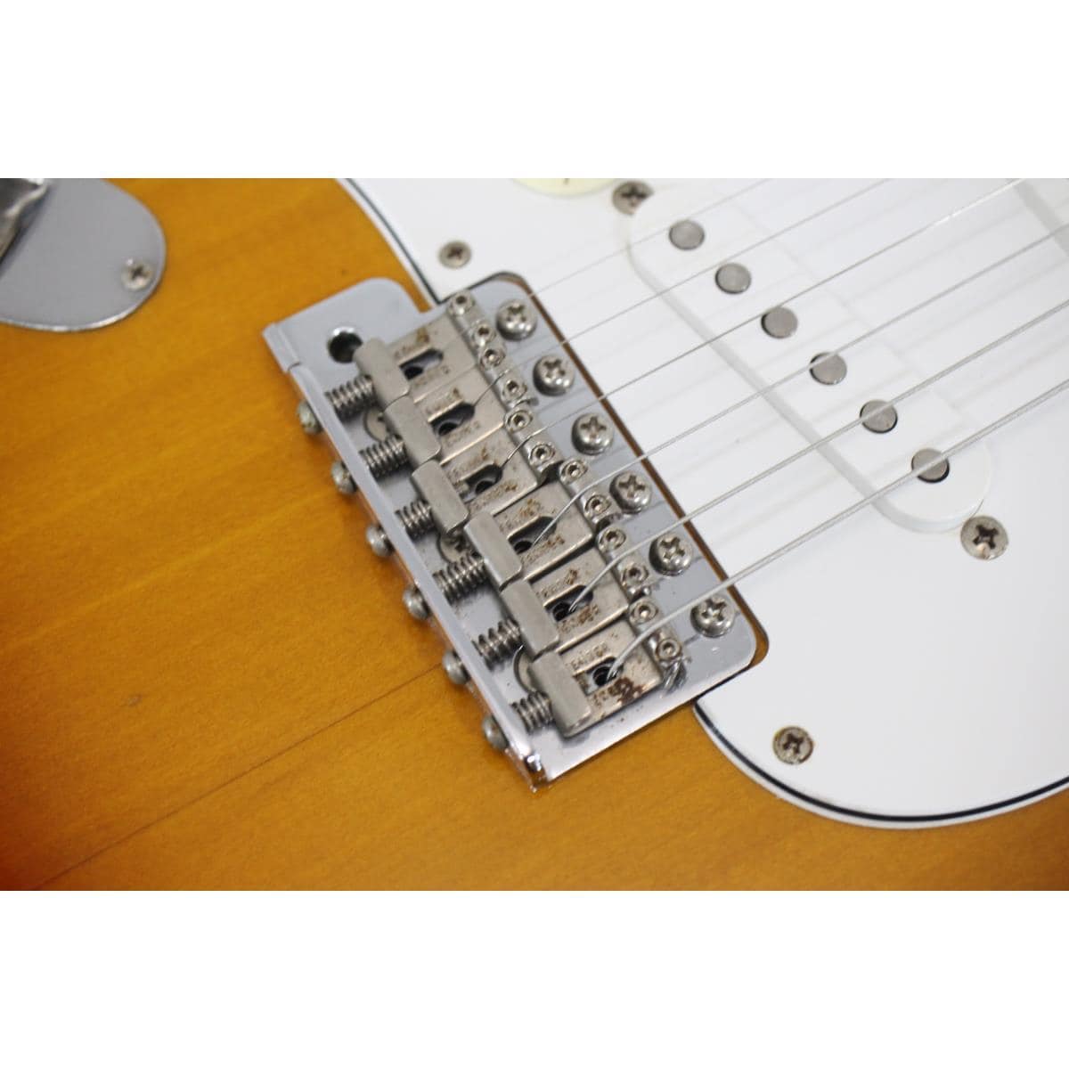 FENDER JAPAN ST62-65L