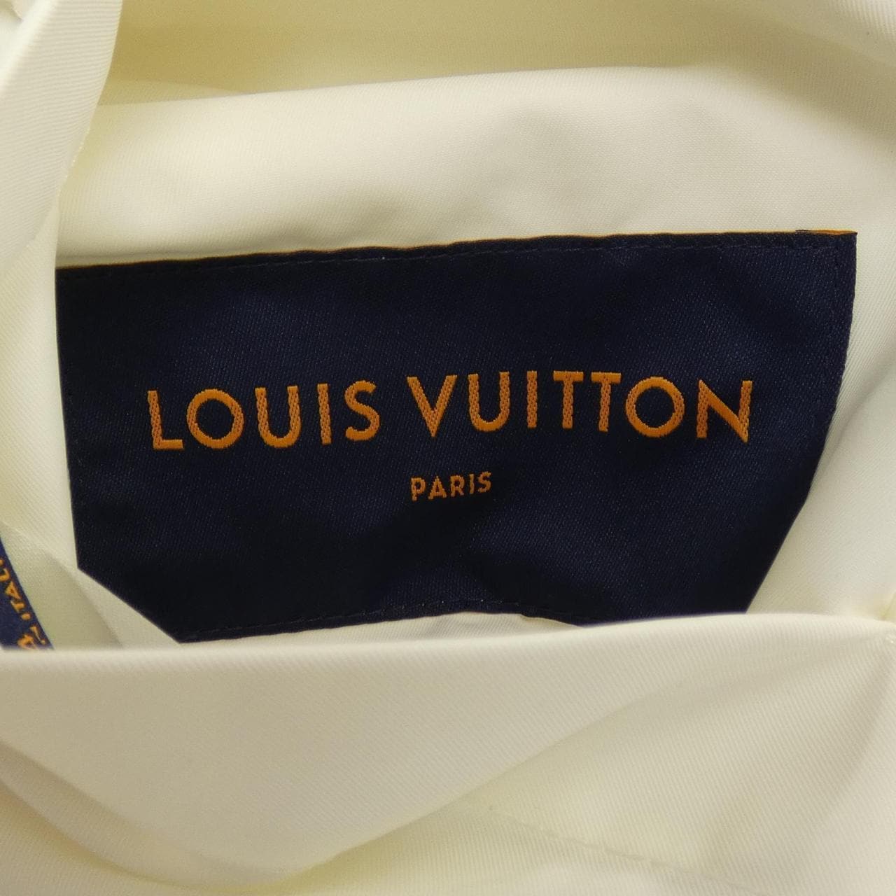 LOUIS VUITTON Monogram Reversible Nylon Windbreaker Jacket HLB46WMO6