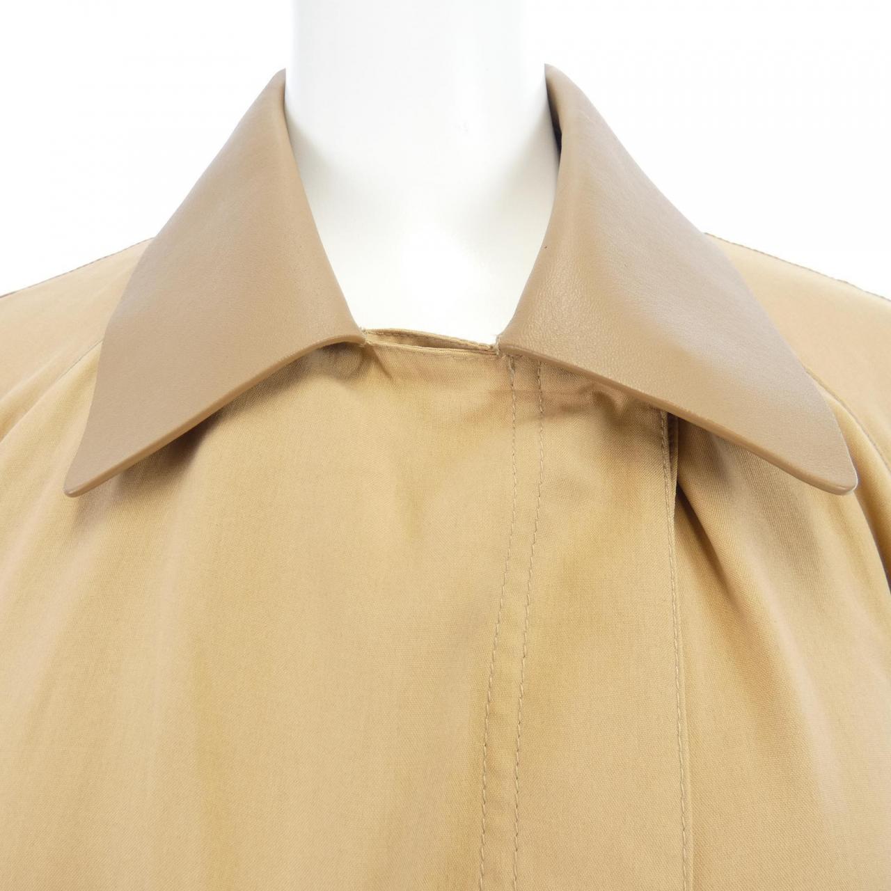 サルヴァトーレフェラガモ SALVATORE FERRAGAMO コート